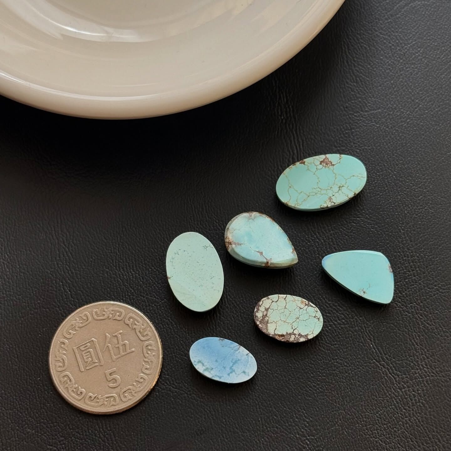 [原石] 哈薩克 金丘綠松石 Golden Hill Turquoise 水晶蛋面