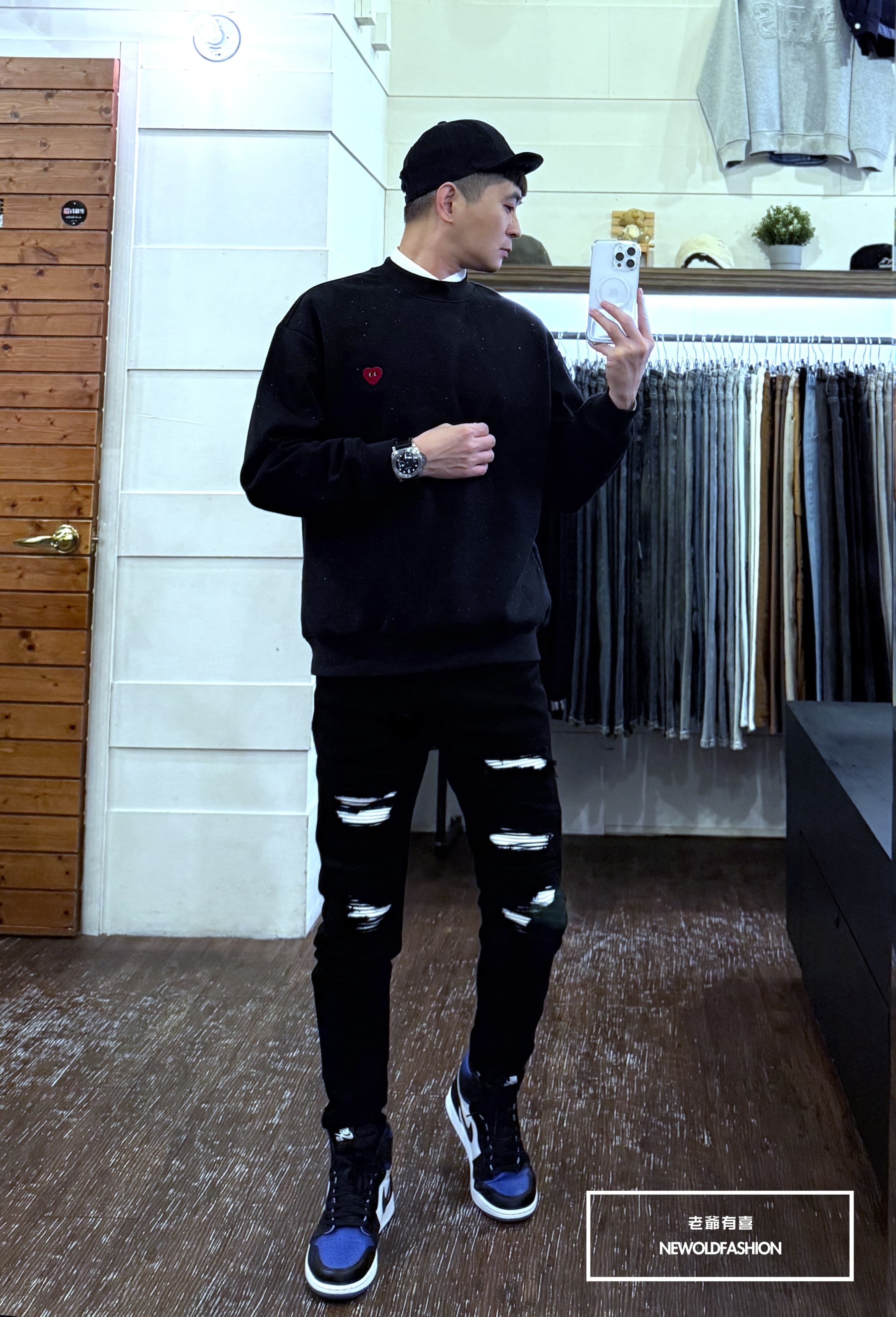 『新品上市』重磅闇黑皮革破壞小直筒(NOF25111133)