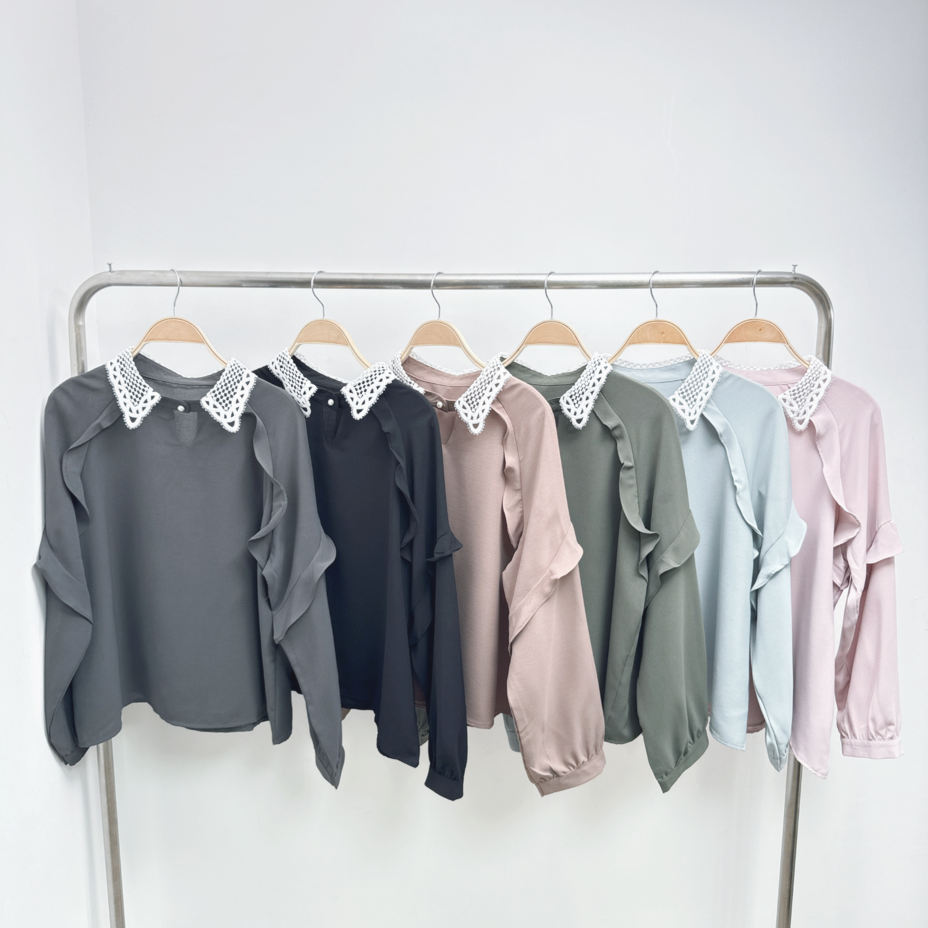 通花反領珍珠扣帶小鏤空Ruffle梭織TOP (A15-A20)