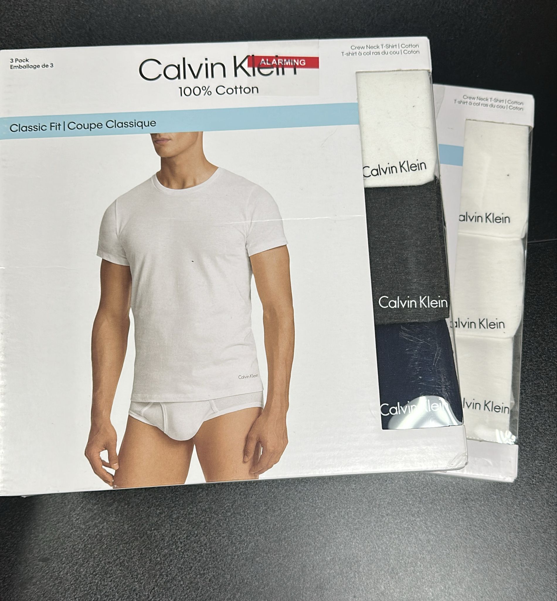 【現貨】Calvin Klein LL1126630 Classic Fit 男裝上衣