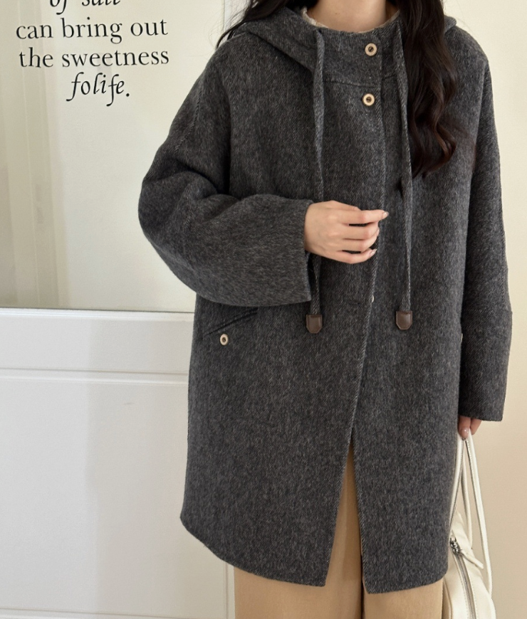 ᴷᴼᴿᴱᴬ 🇰🇷慵懶韓系落肩保暖連帽羊毛外套 （三色）