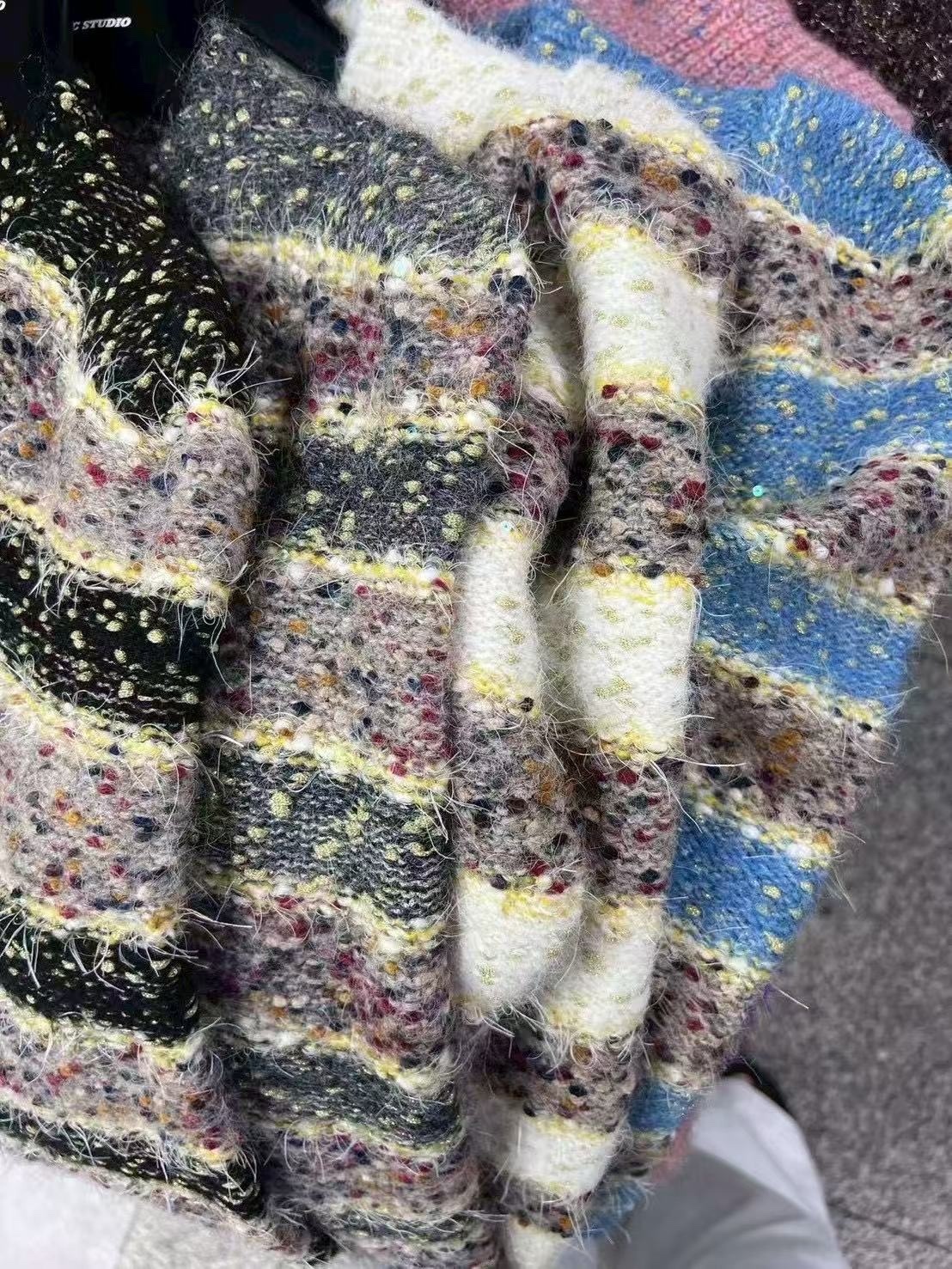 5279 繽紛混色條紋針織上衣