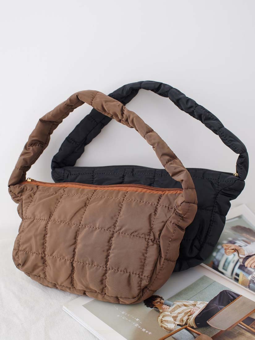 輕便尼龍鋪棉格紋半月包(2色)