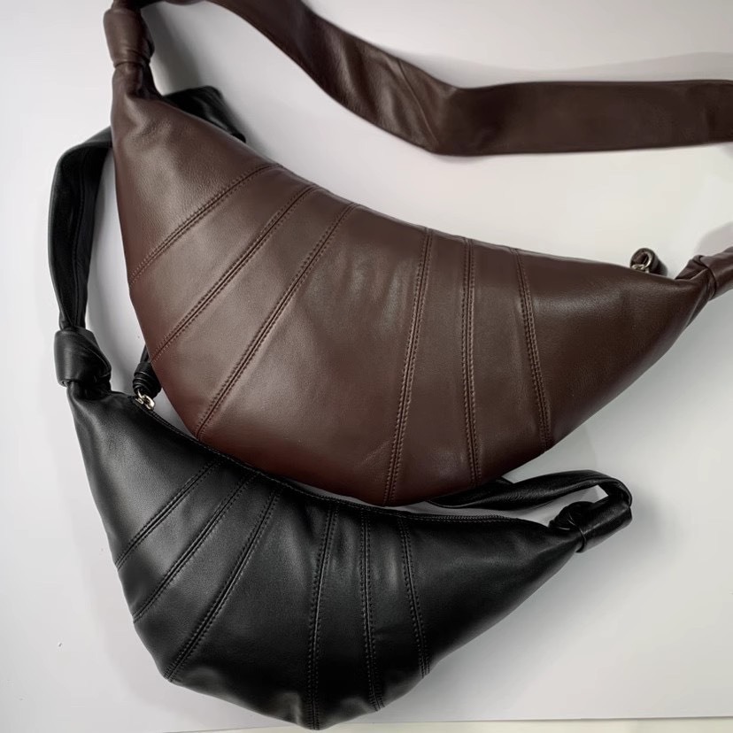 No.9170 Le經典羊皮牛角斜背包