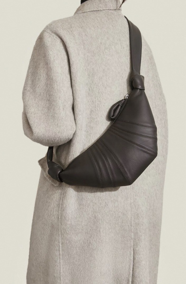 No.9170 Le經典羊皮牛角斜背包