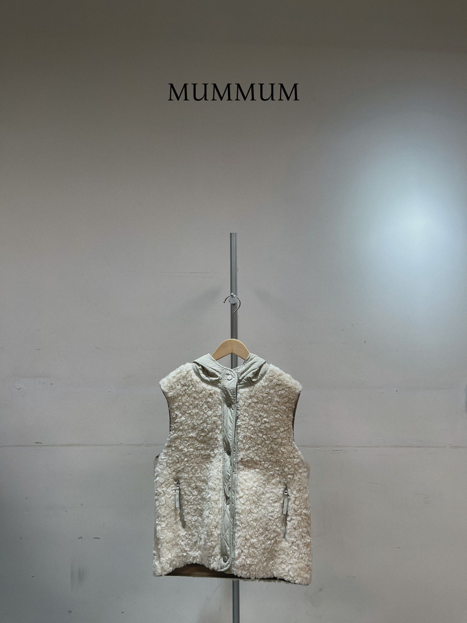 0212868A/仿毛毛外套/46C'46W'25L'