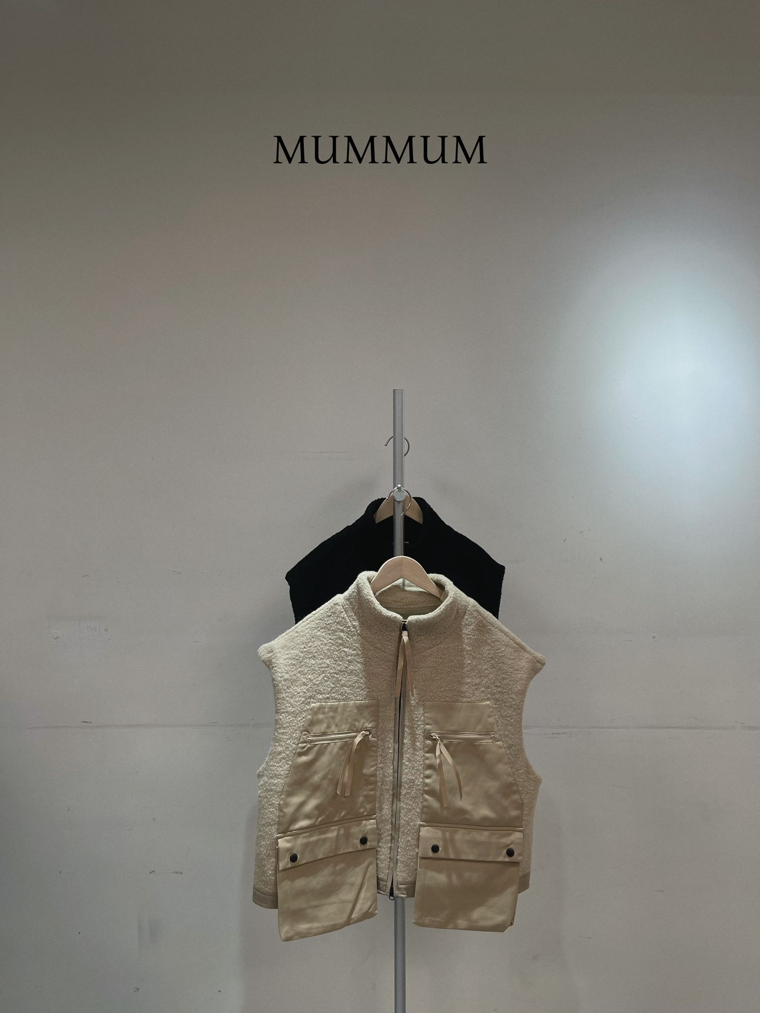 0212905a/絲帶拉鏈雙層袋背心外套 48/48/25