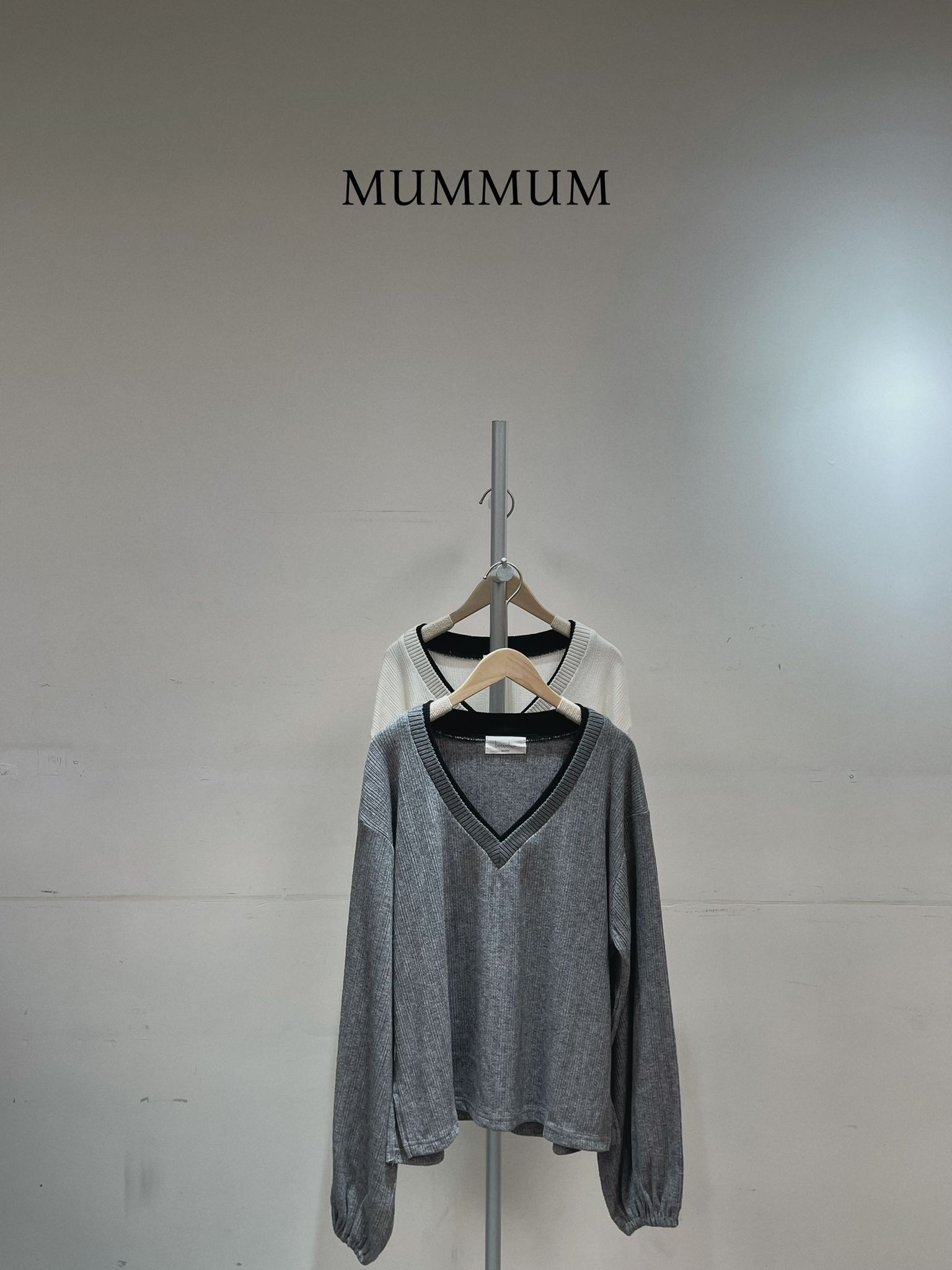 0212906a/ 兩層V領慵懶造型長袖上衣 46/44/24.5