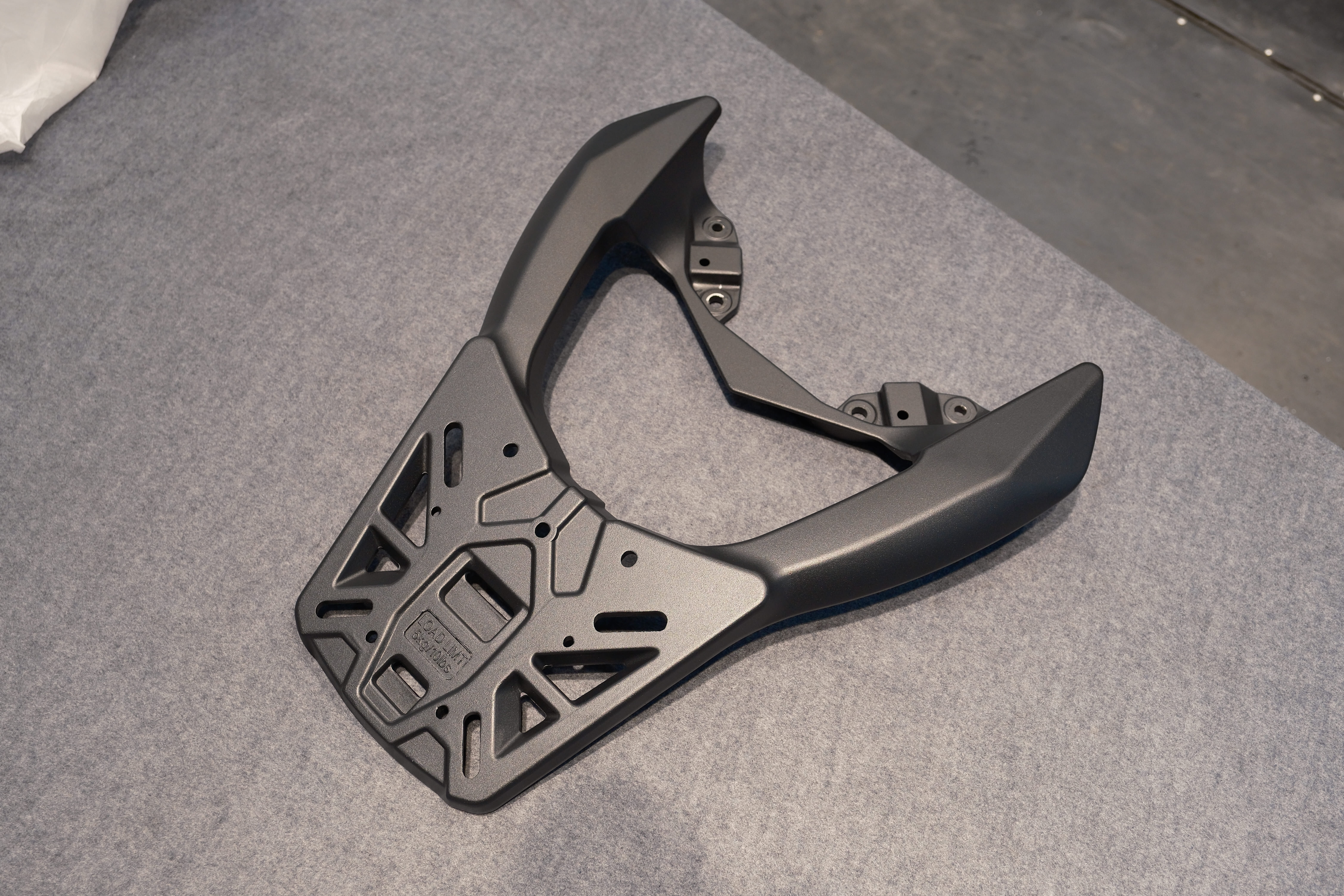 NMAX  改裝後貨架