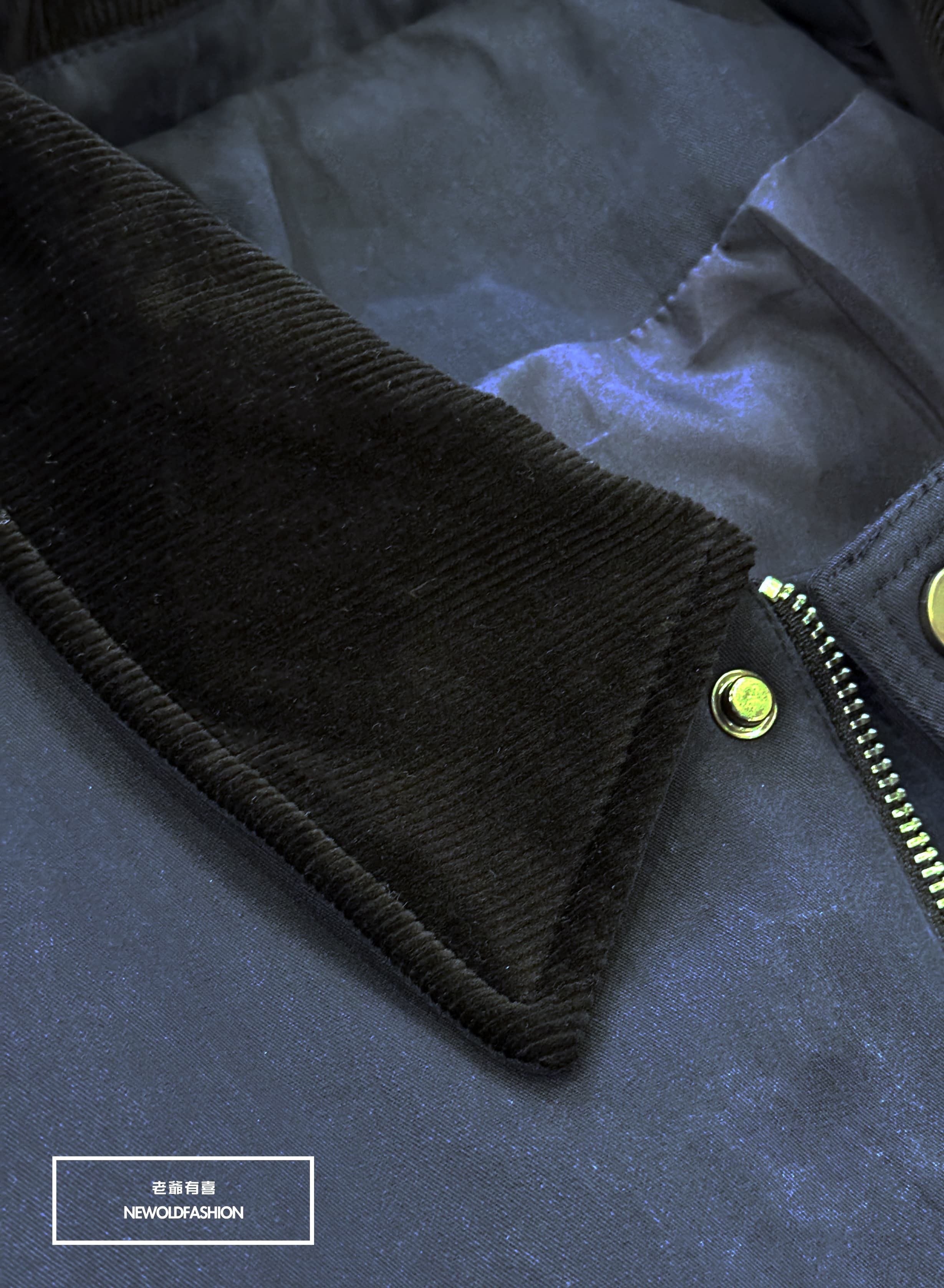 『新品上市』重磅撞色燈芯領釘釦羽絨外套(NOF251160070)-深藍