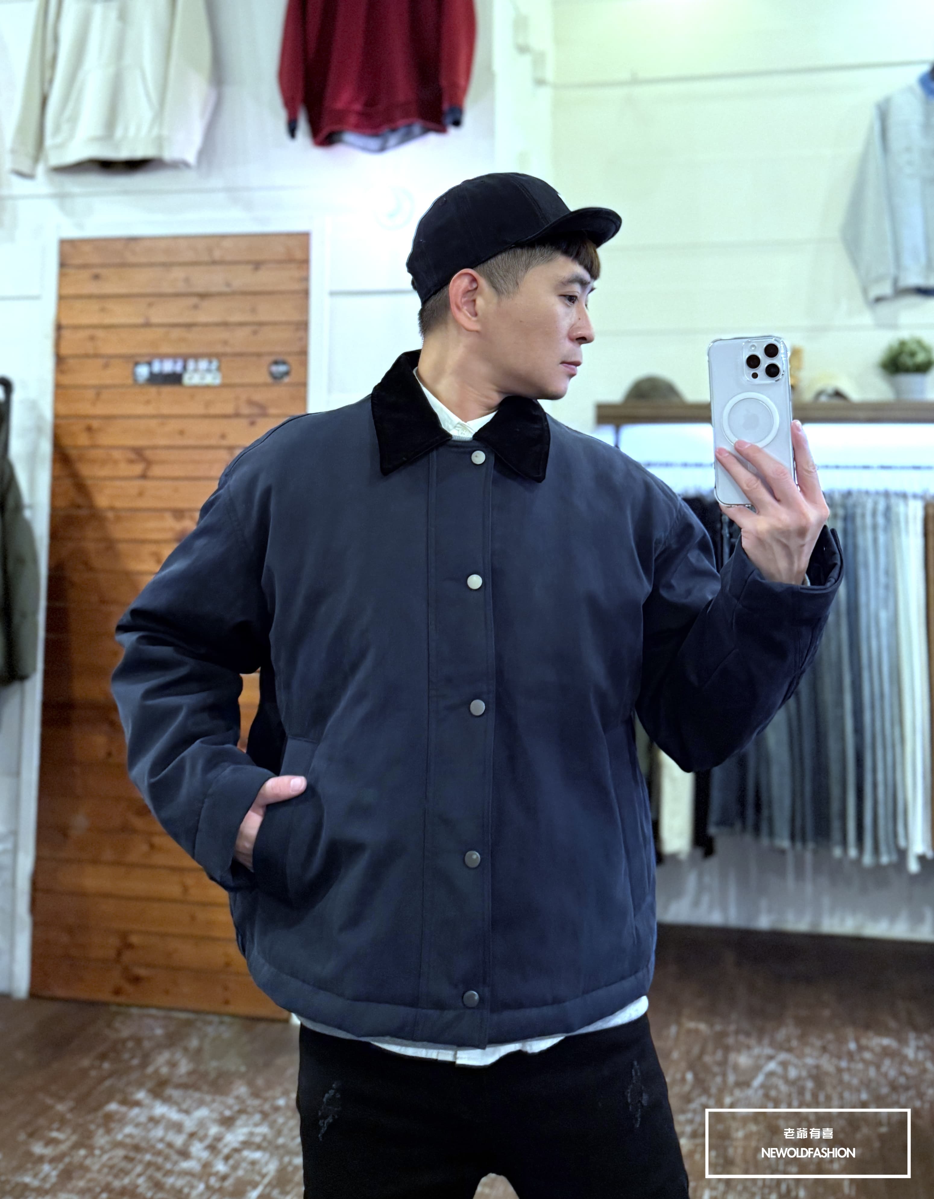 『新品上市』重磅撞色燈芯領釘釦羽絨外套(NOF251160070)-深藍