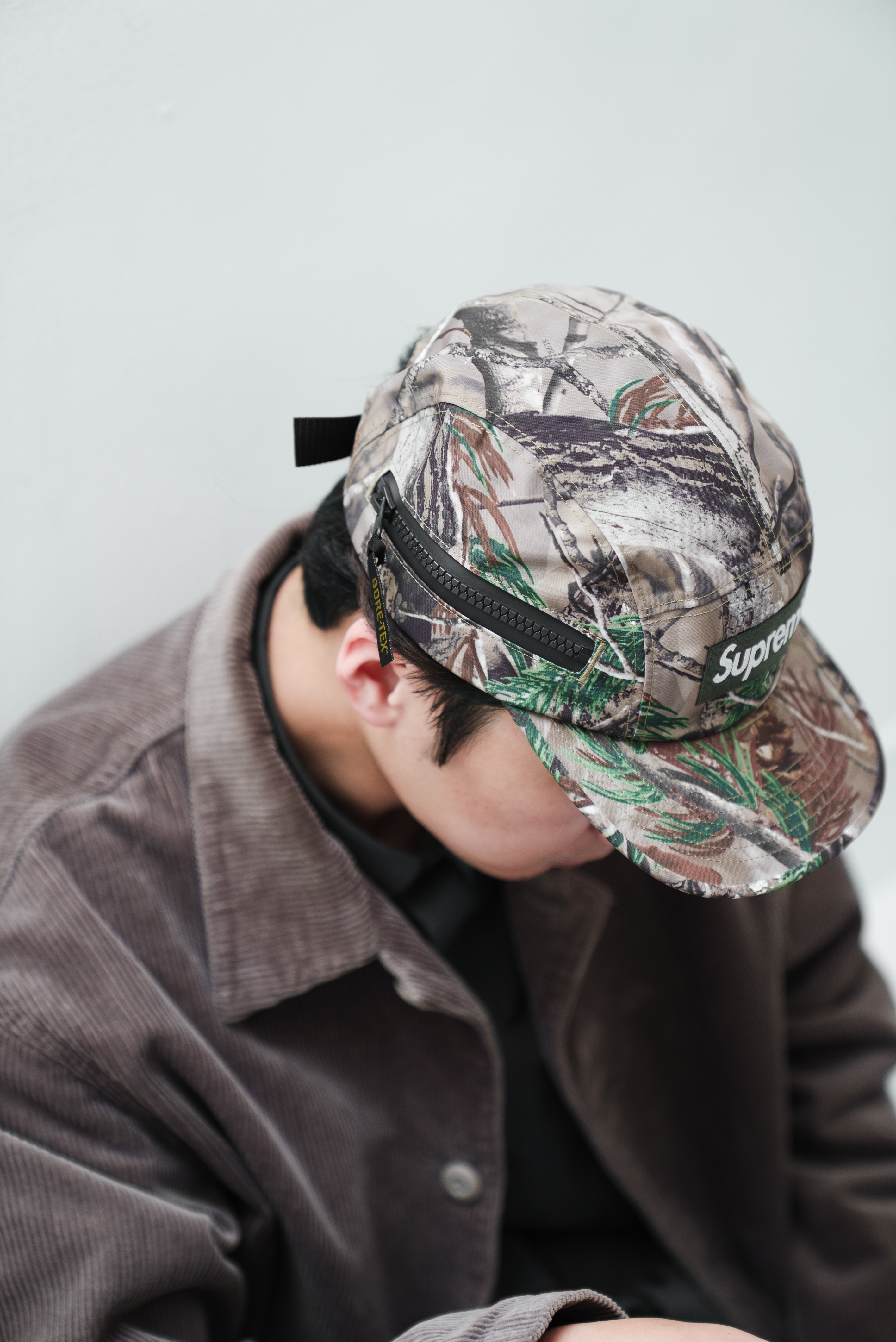 Focus Store】現貨秒發Supreme FW25 Week12 GORE-TEX Zip Pock