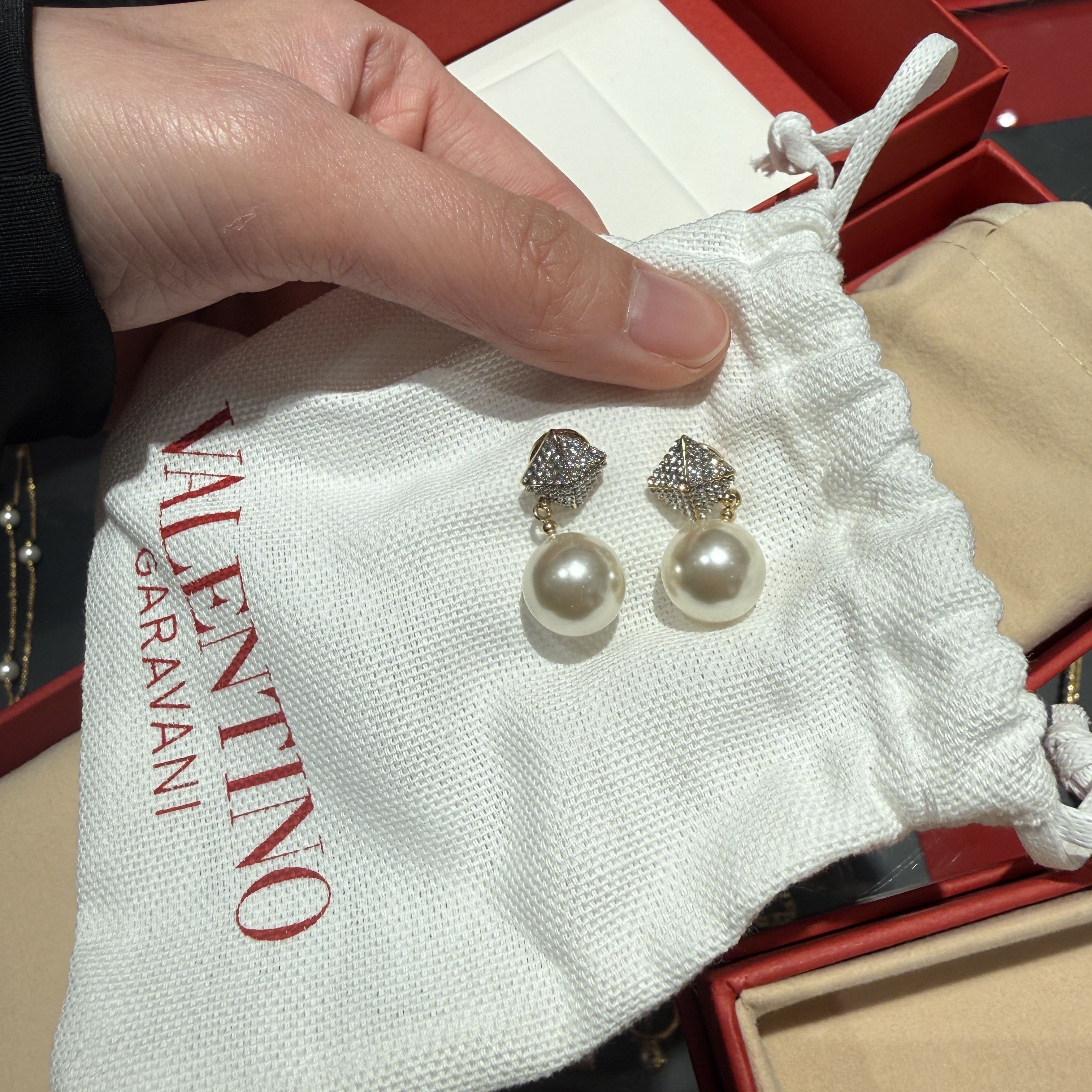 Valentino ROCKSTUD EARRINGS WITH SWAROVSKI® CRYSTALS AND PEARLS