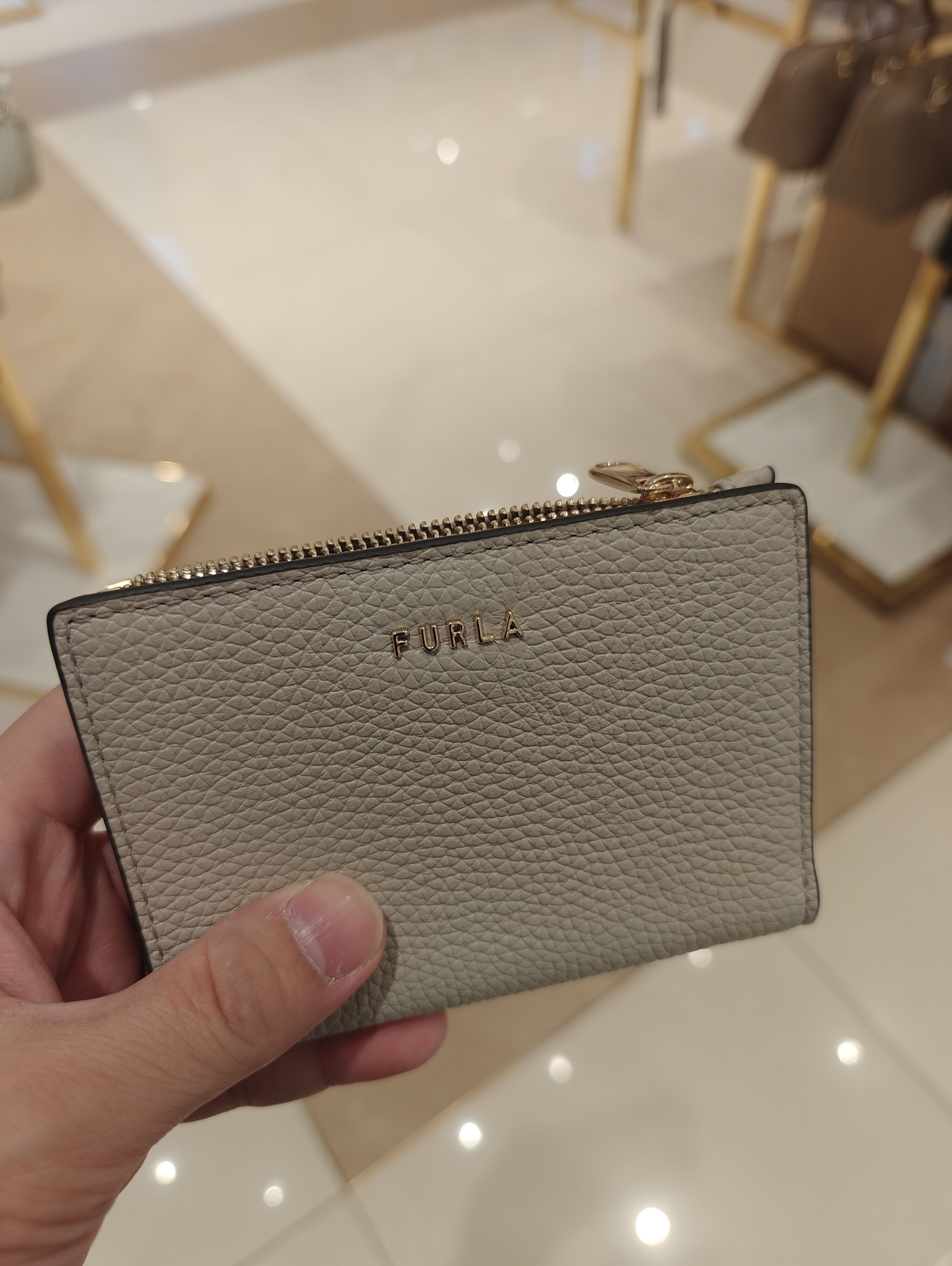 [U] FURLA PERLA e PCO9RZY0010BV00A0054JUX RITZY S BI-FOLD W/ZIP - VITELLO ST.OASI, 8050597448404 (UF258)