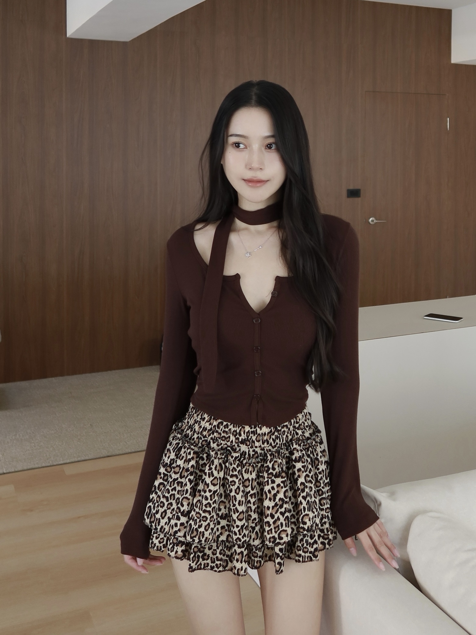 氣質排扣繞脖短版braT