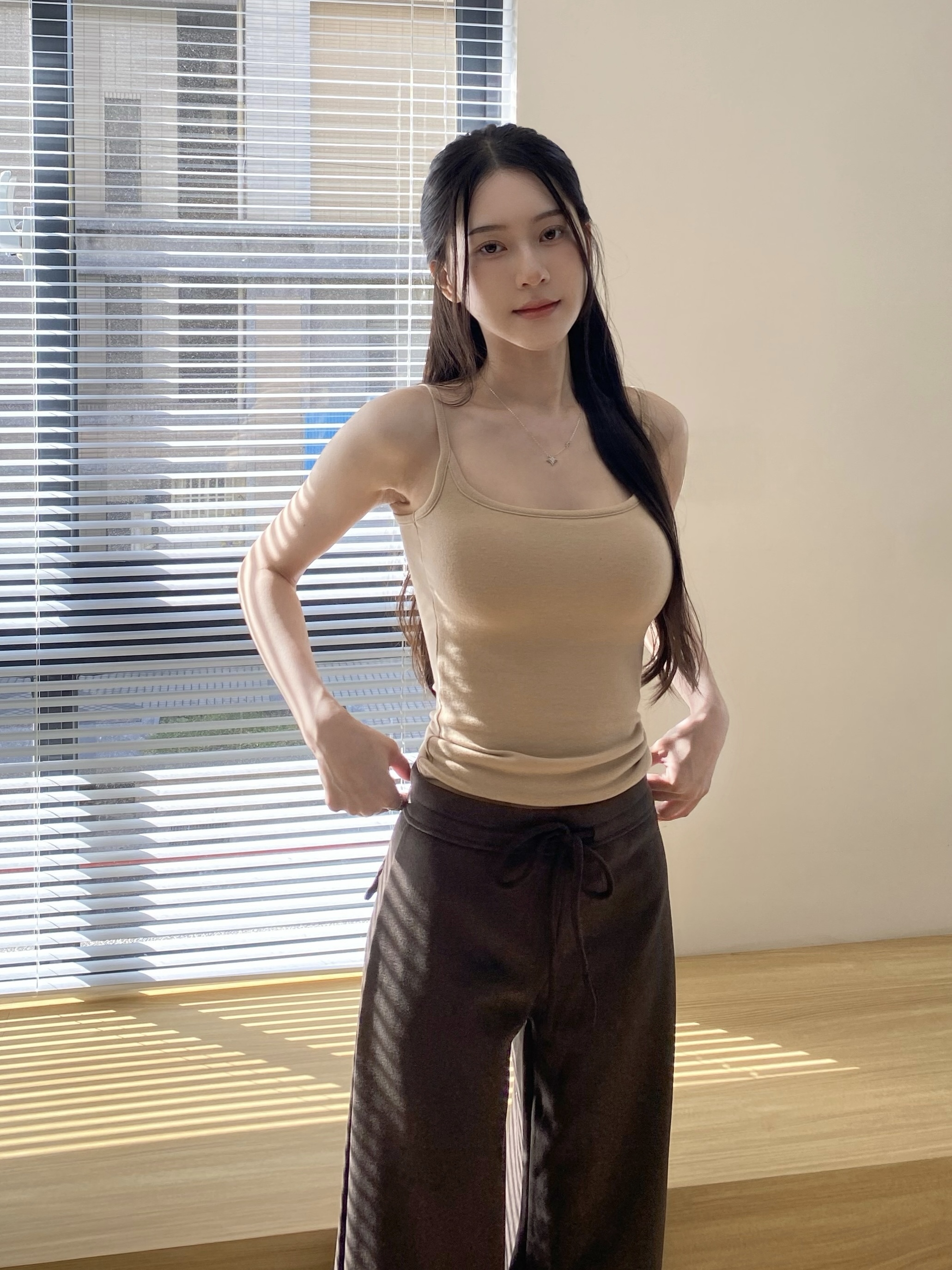 恆溫系列·美胸細肩磨毛bra top
