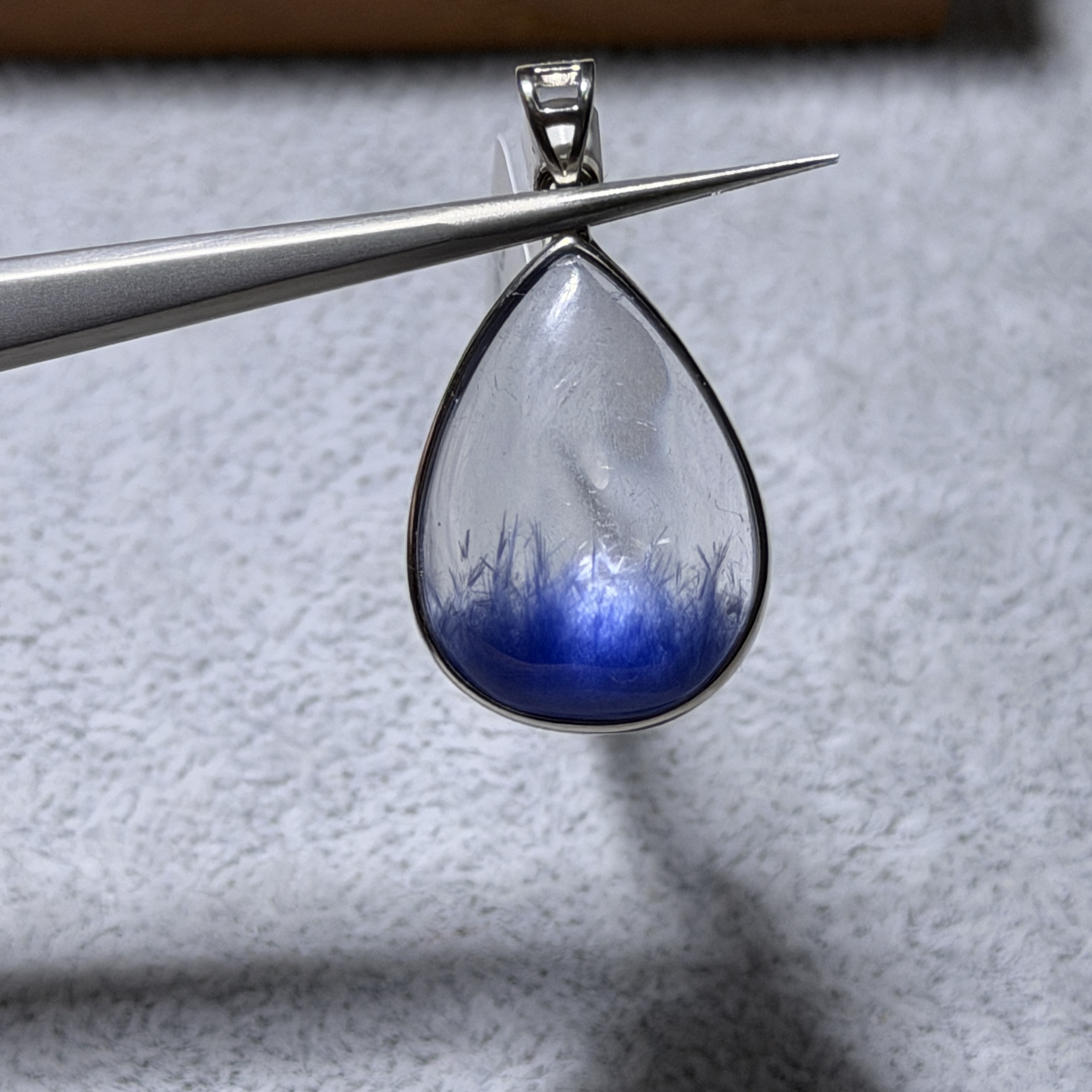 頂級藍線石吊墜 D1528