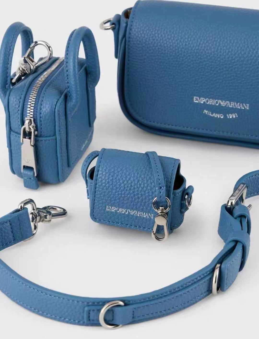 EMPORIO Armani crossbody Bag 一套3件