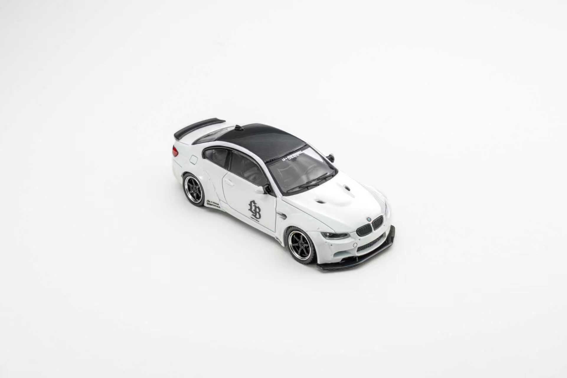 PO-$160 * FINE MODEL * 1:64 BMW M3 E92 LB PEARL WHITE