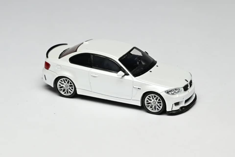 PO-$150 * 7CM MODEL * 1:64 BMW 1M COUPE E82 ALPINA WHITE