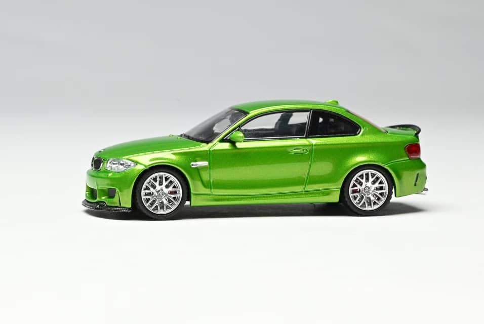 PO-$150 * 7CM MODEL * 1:64 BMW 1M COUPE E82 METALLIC GREEN