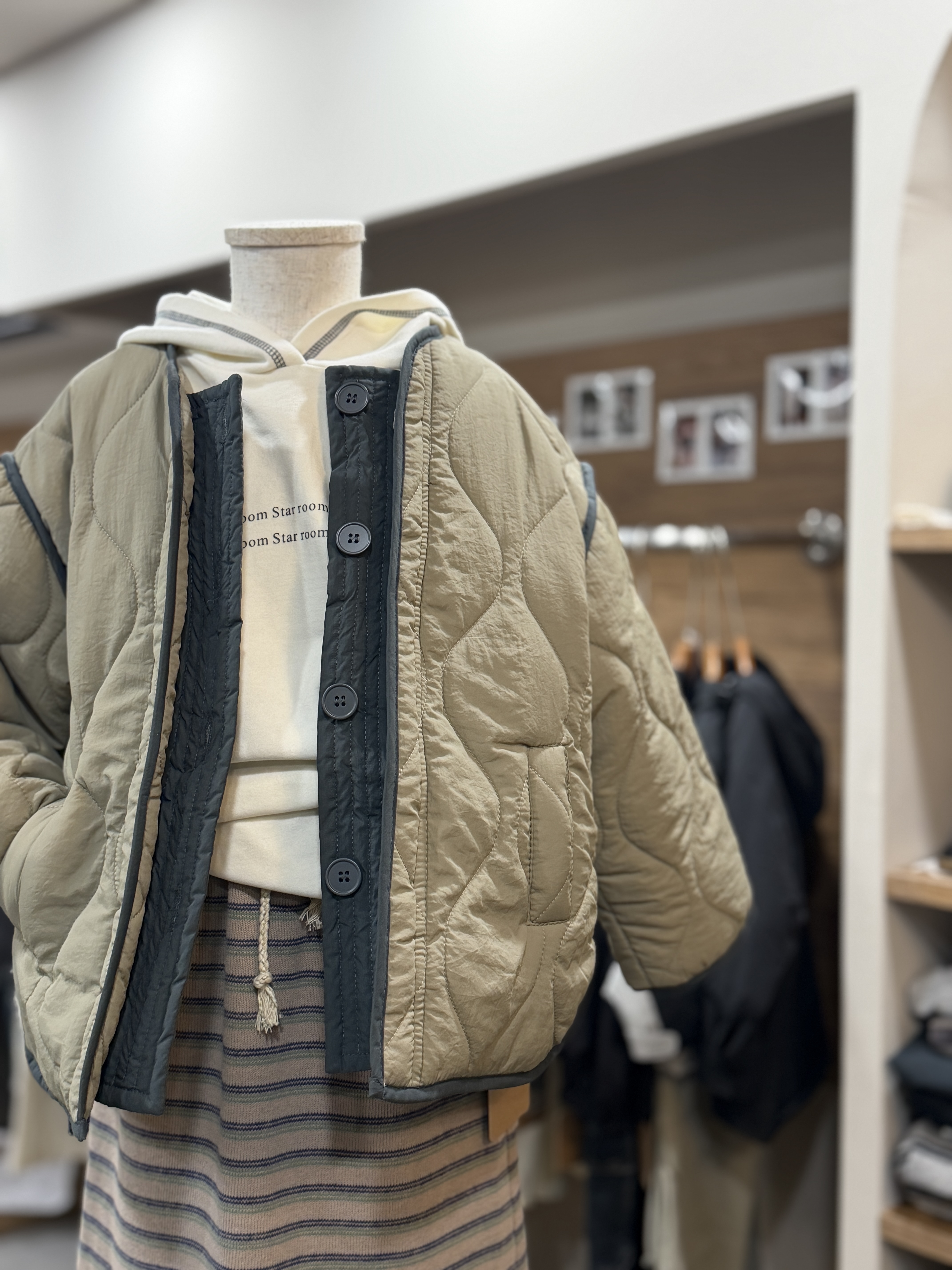 A03634日系拼色鋪棉外套