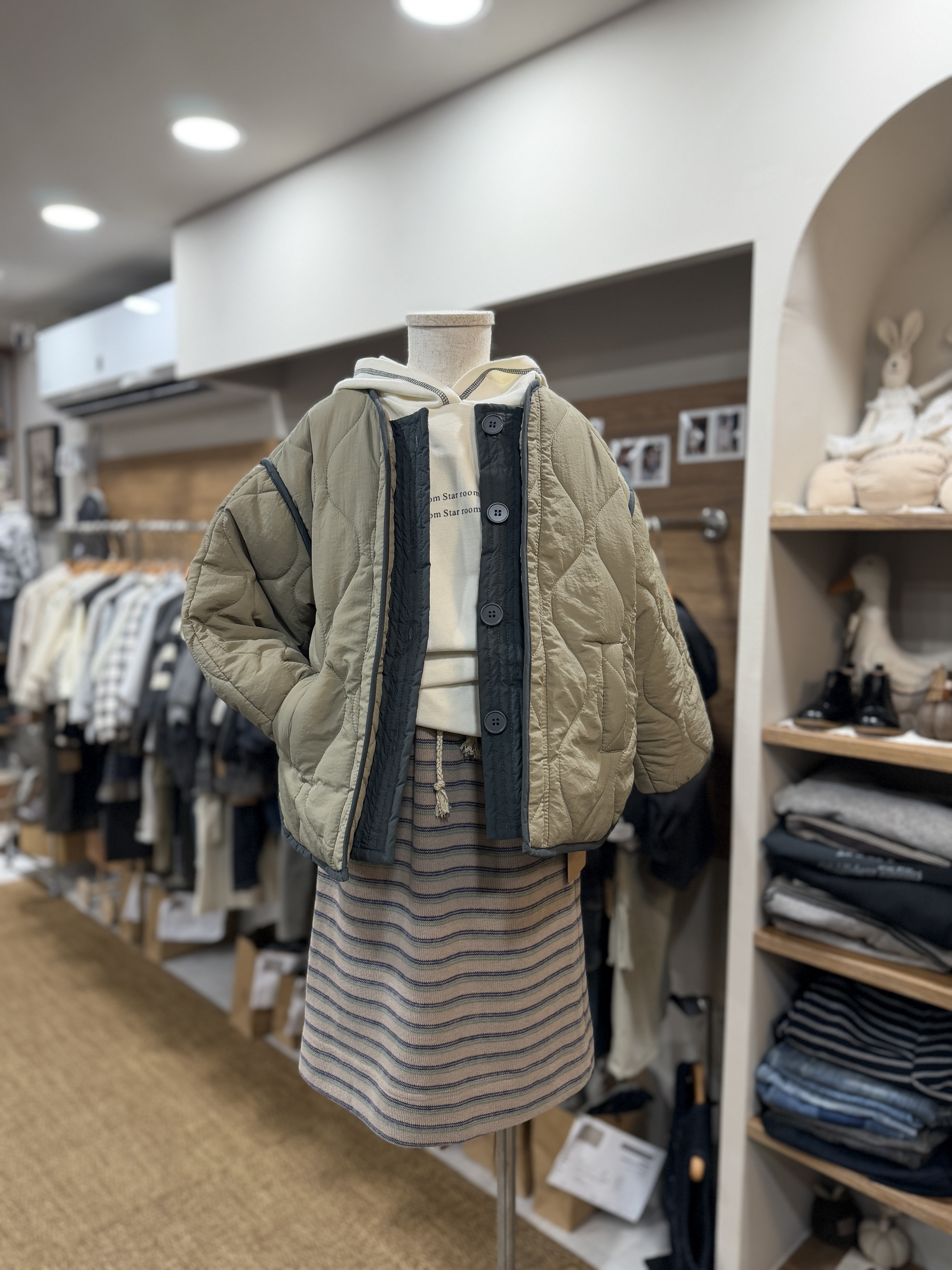 A03634日系拼色鋪棉外套