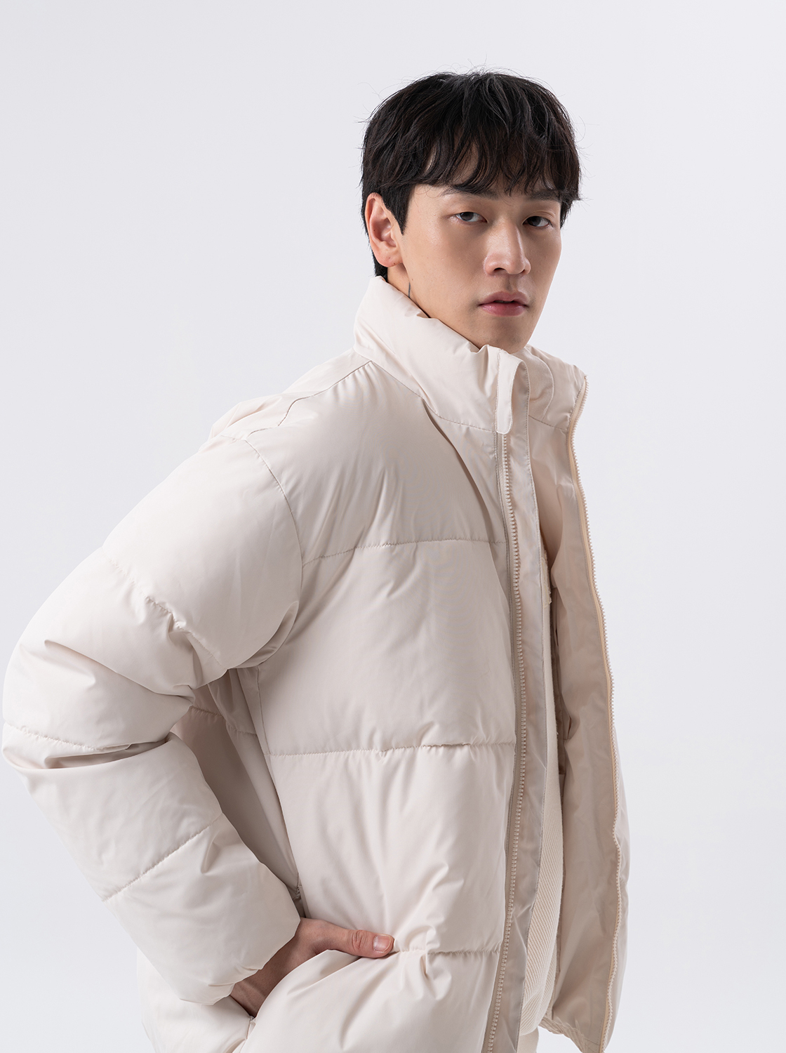 【期間限定】 無重力 發熱立領外套