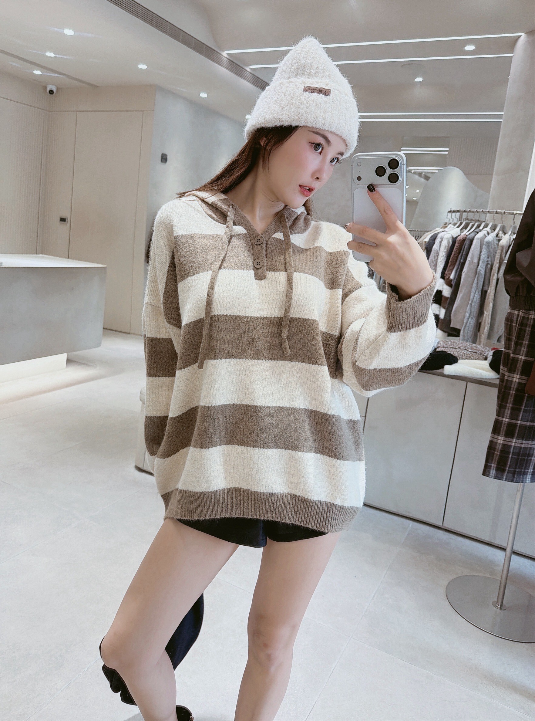 雙釦寬條紋連帽針織衣