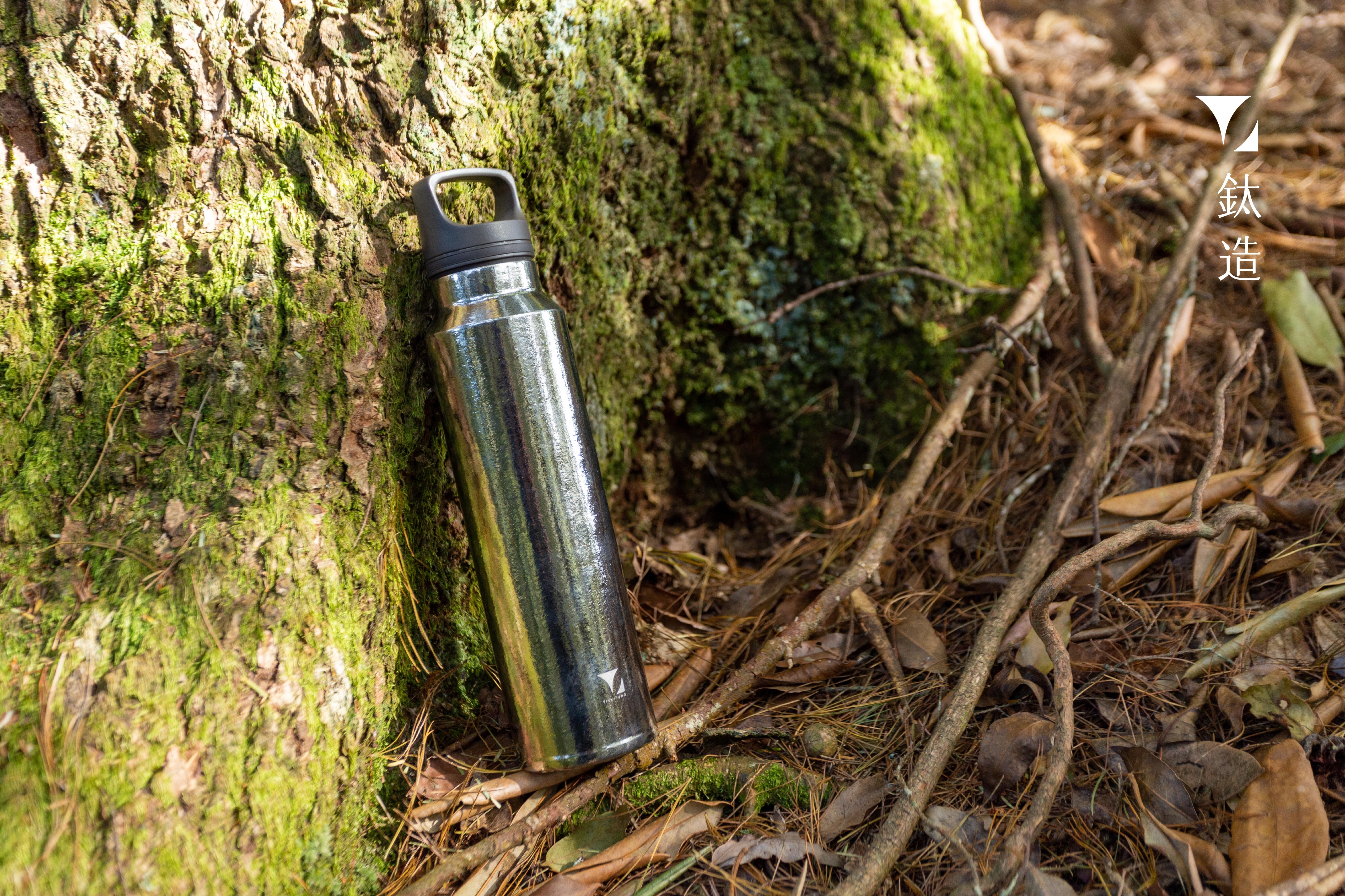 鈦輕瓶220｜耀鈦系列｜冰川銀-提把蓋