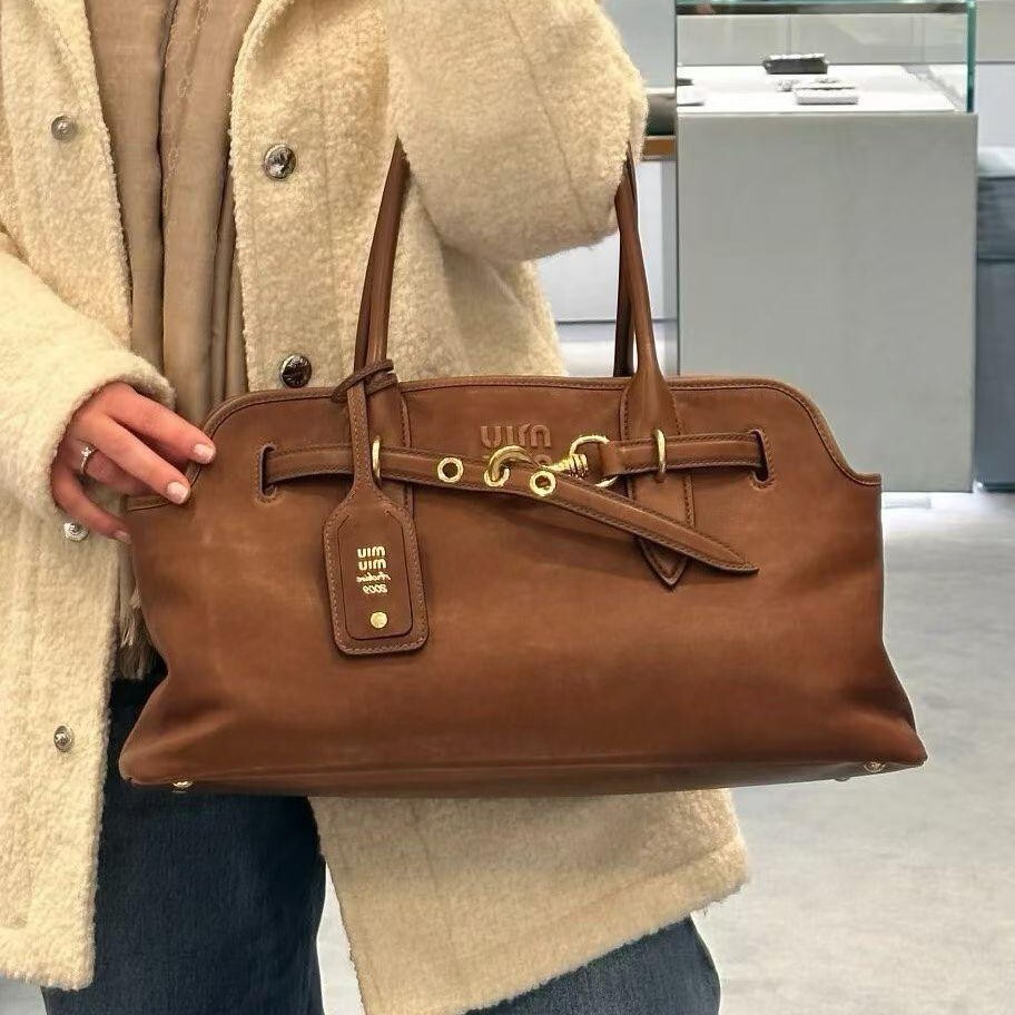 MIU MIU Aventure手袋