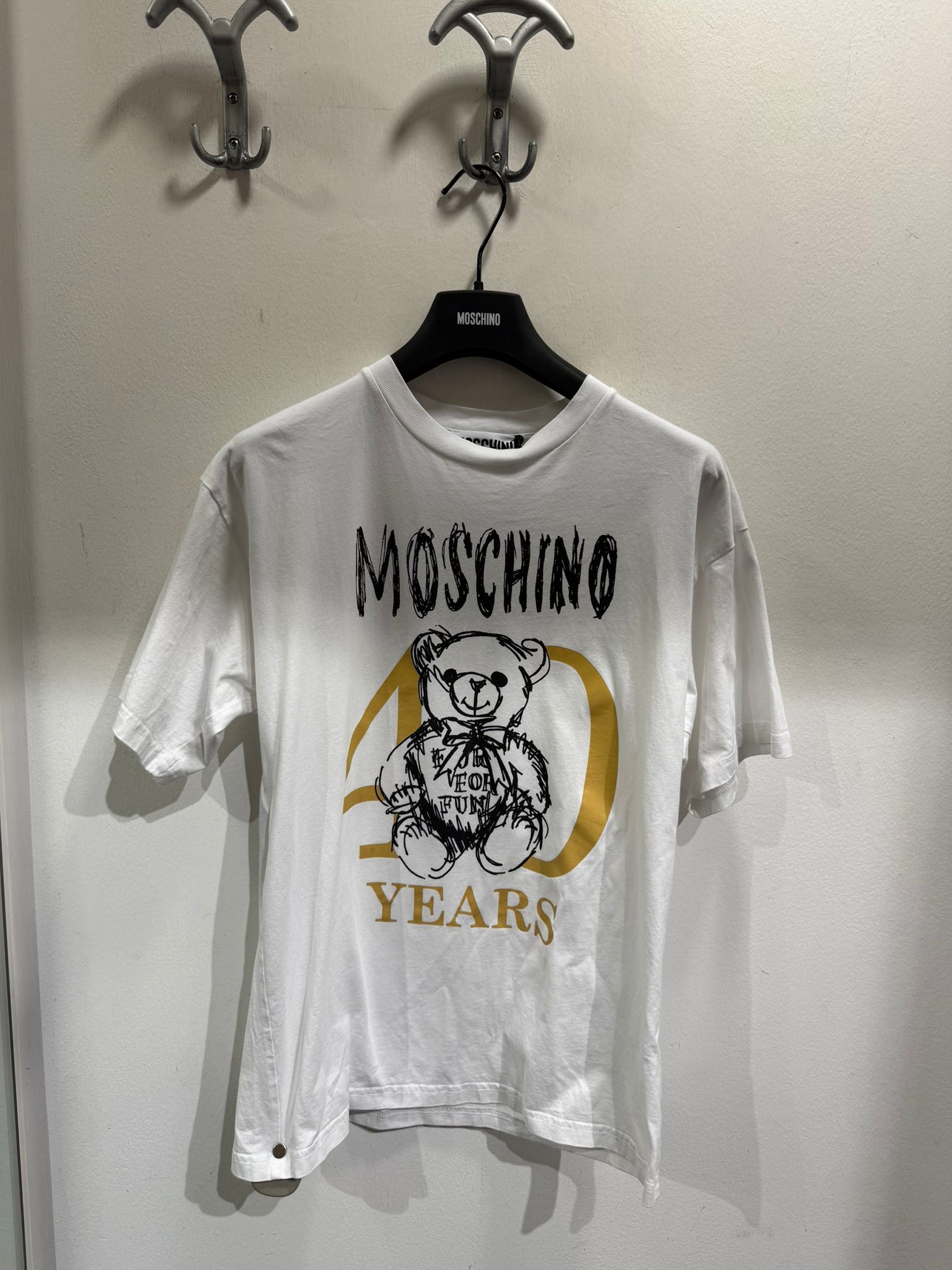 【預購】AE112612 Moschino Teddy bear 40週年紀念款短T恤 (白色)