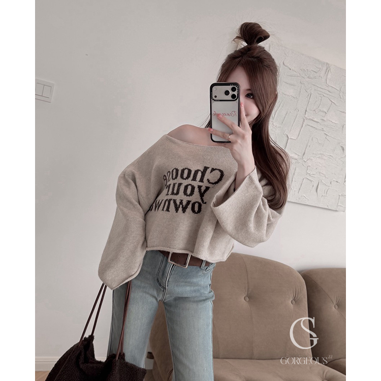 M13「短版軟糯糯英文毛衣」