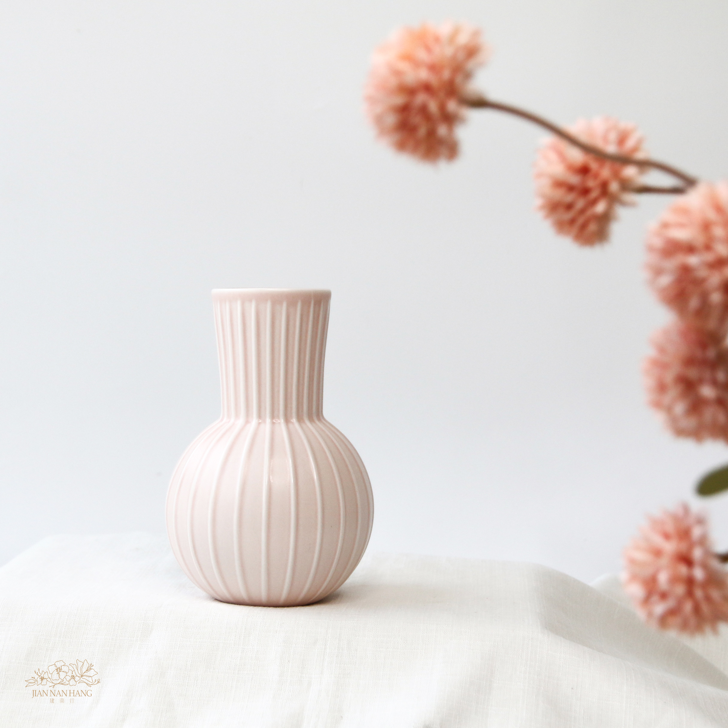 陶瓷花器 摺紋圓瓶 2色