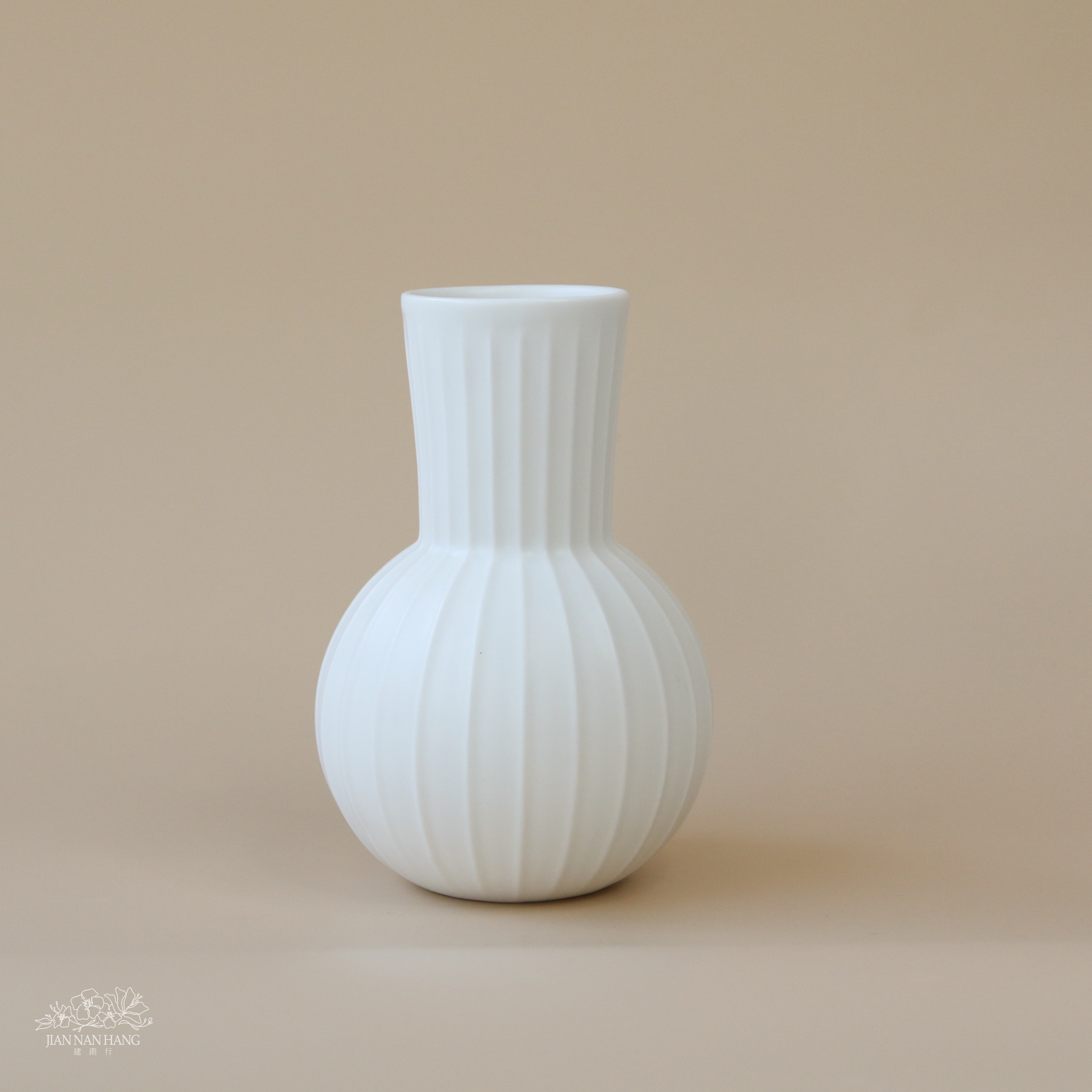 陶瓷花器 摺紋圓瓶 2色