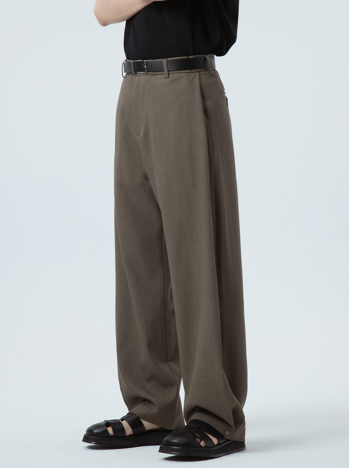 腳口加釦闊腿褲