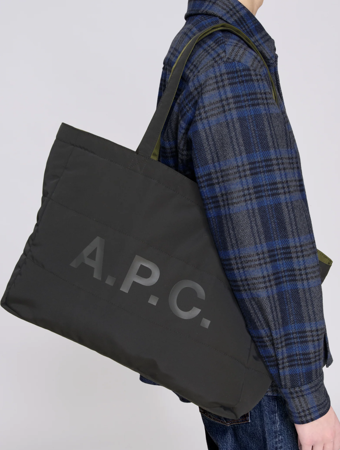 [INSTOCK] A.P.C. Diane Reversible shopping bag | Khaki Black