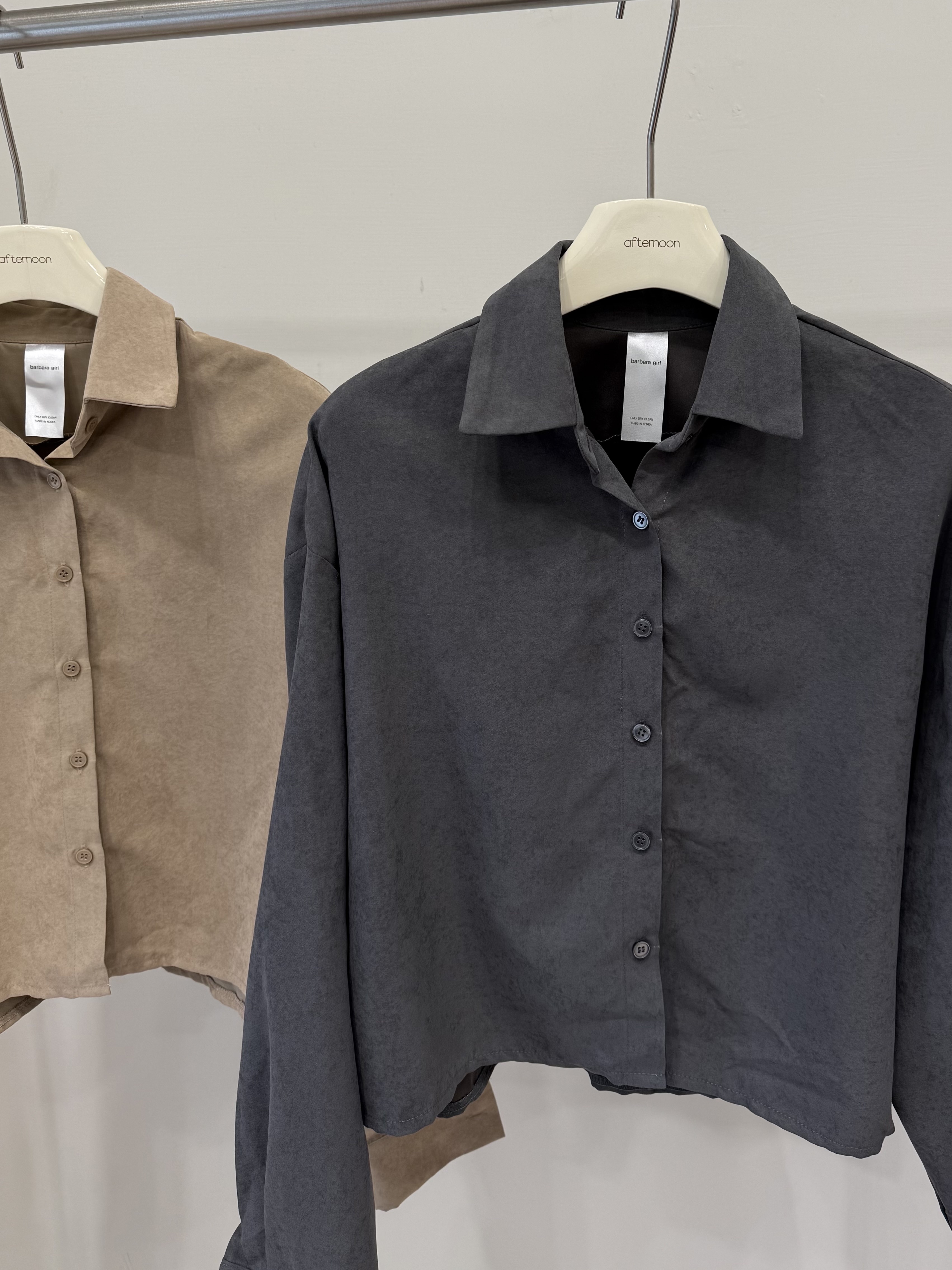 828 正韓蜜桃絨襯衫