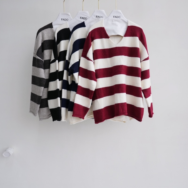 法朵Fado shop｜柔軟V領粗條紋捲邊針織衫 0114049 四色