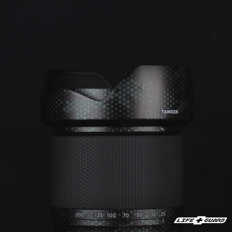 LIFE+GUARD 鏡頭貼膜安裝示意，適用 TAMRON 25-200mm F2.8-5.6 G2