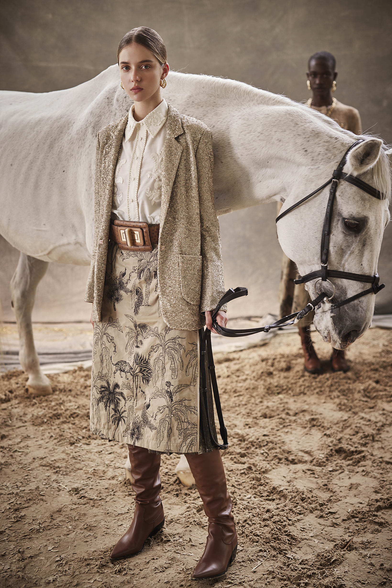 BE15153C1  椰影墨線熱帶植物插畫鉛筆裙