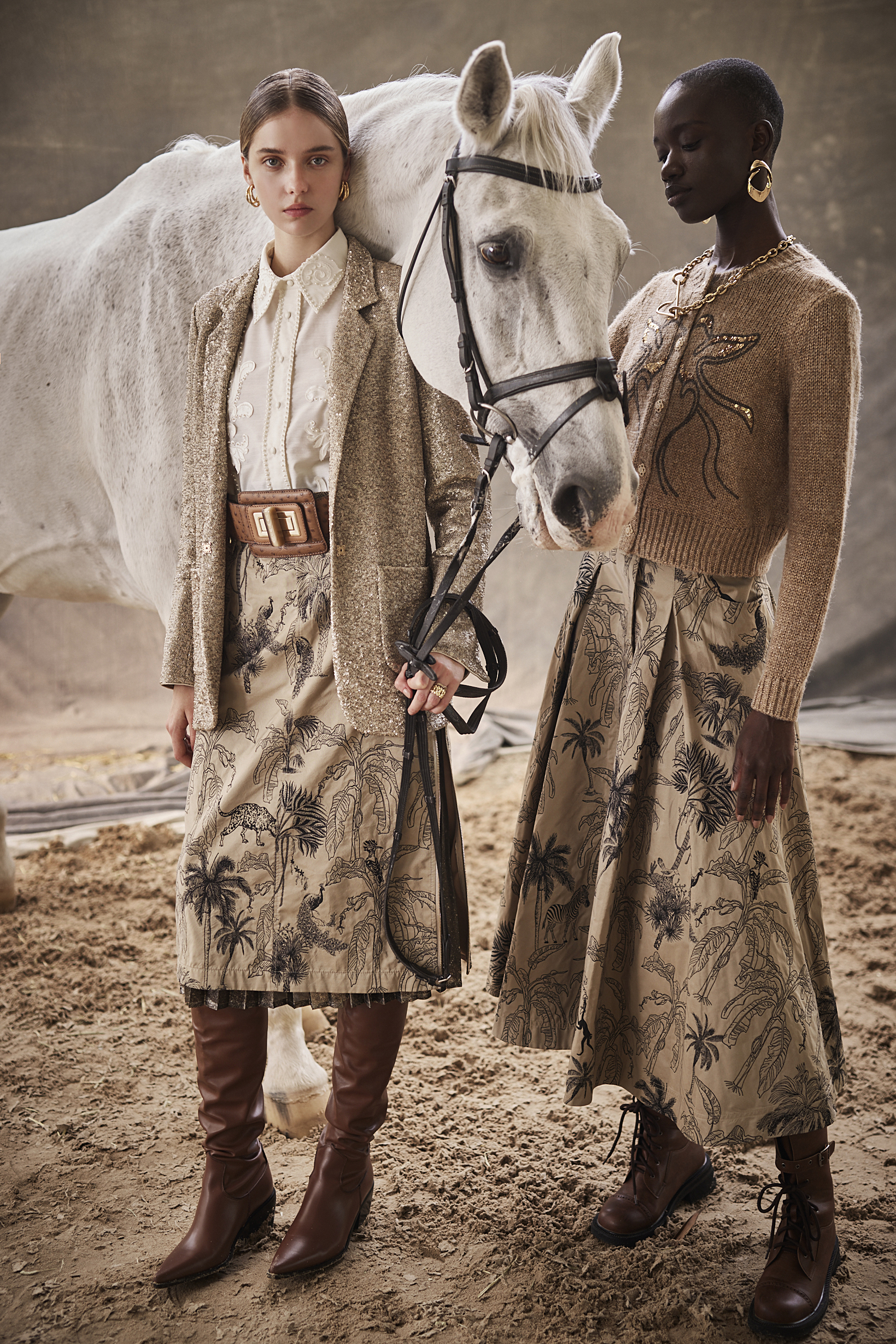 BE15153C1  椰影墨線熱帶植物插畫鉛筆裙