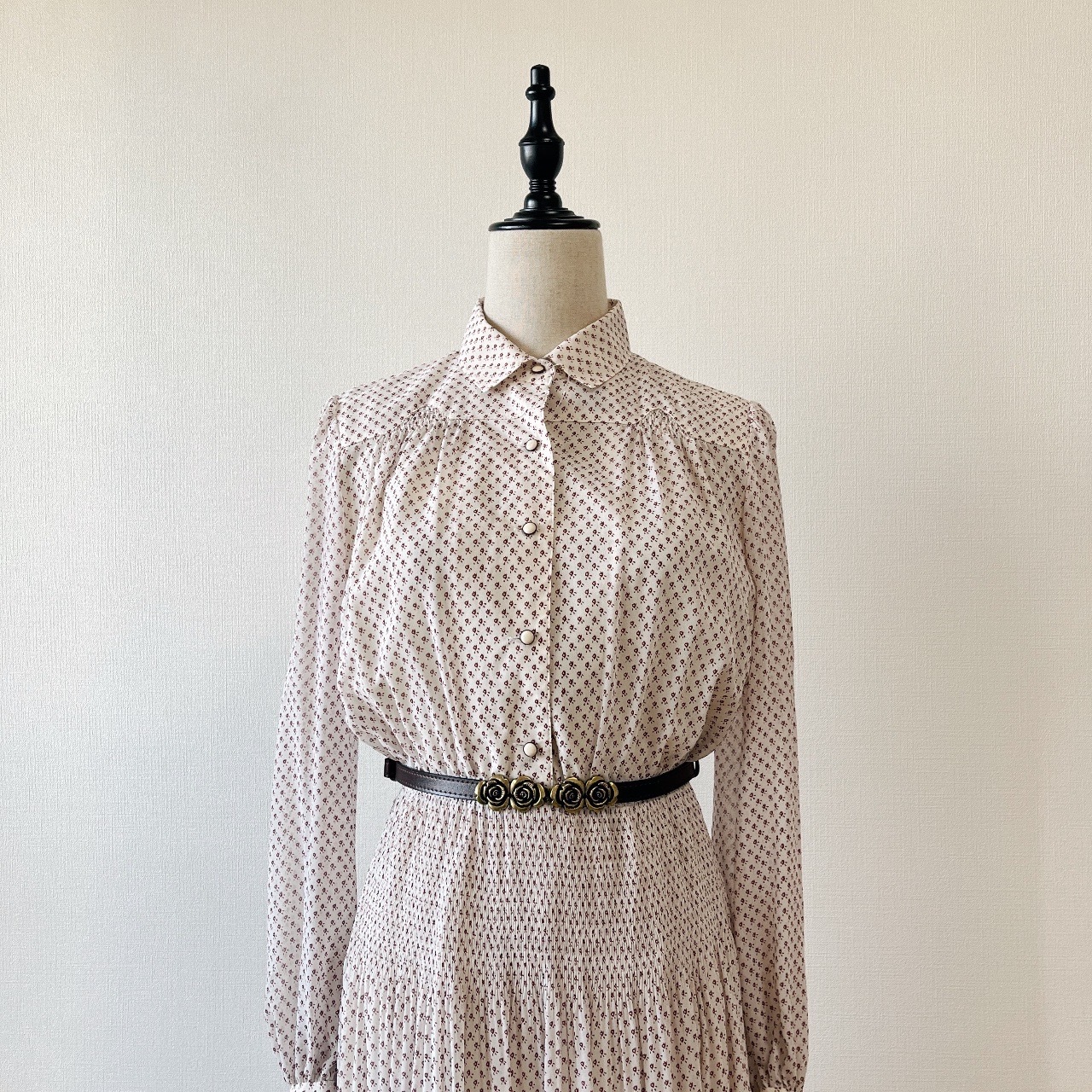 米白法式碎花古著連身裙