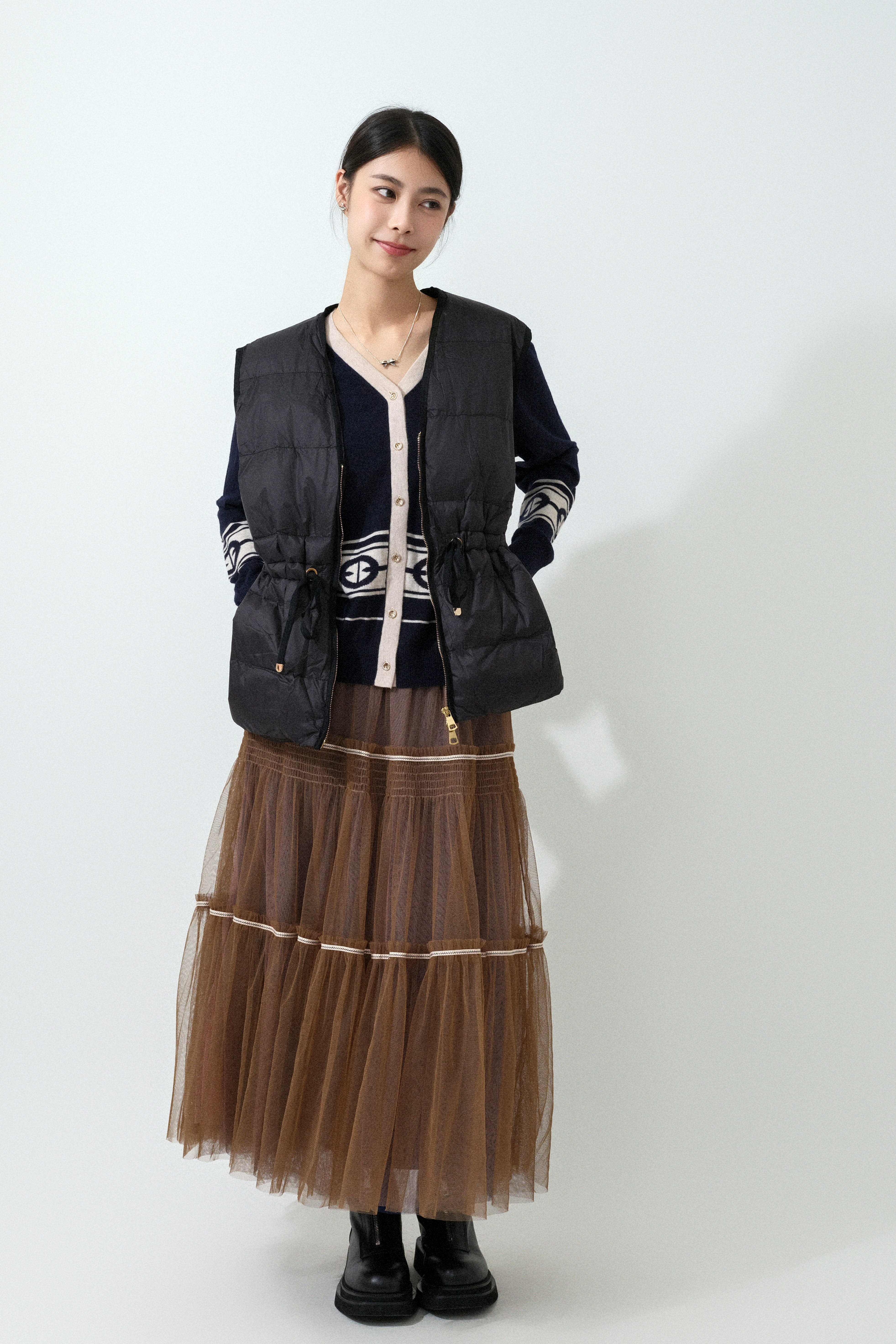 FW25_0232（背心外套＋針織外套＋半截裙）