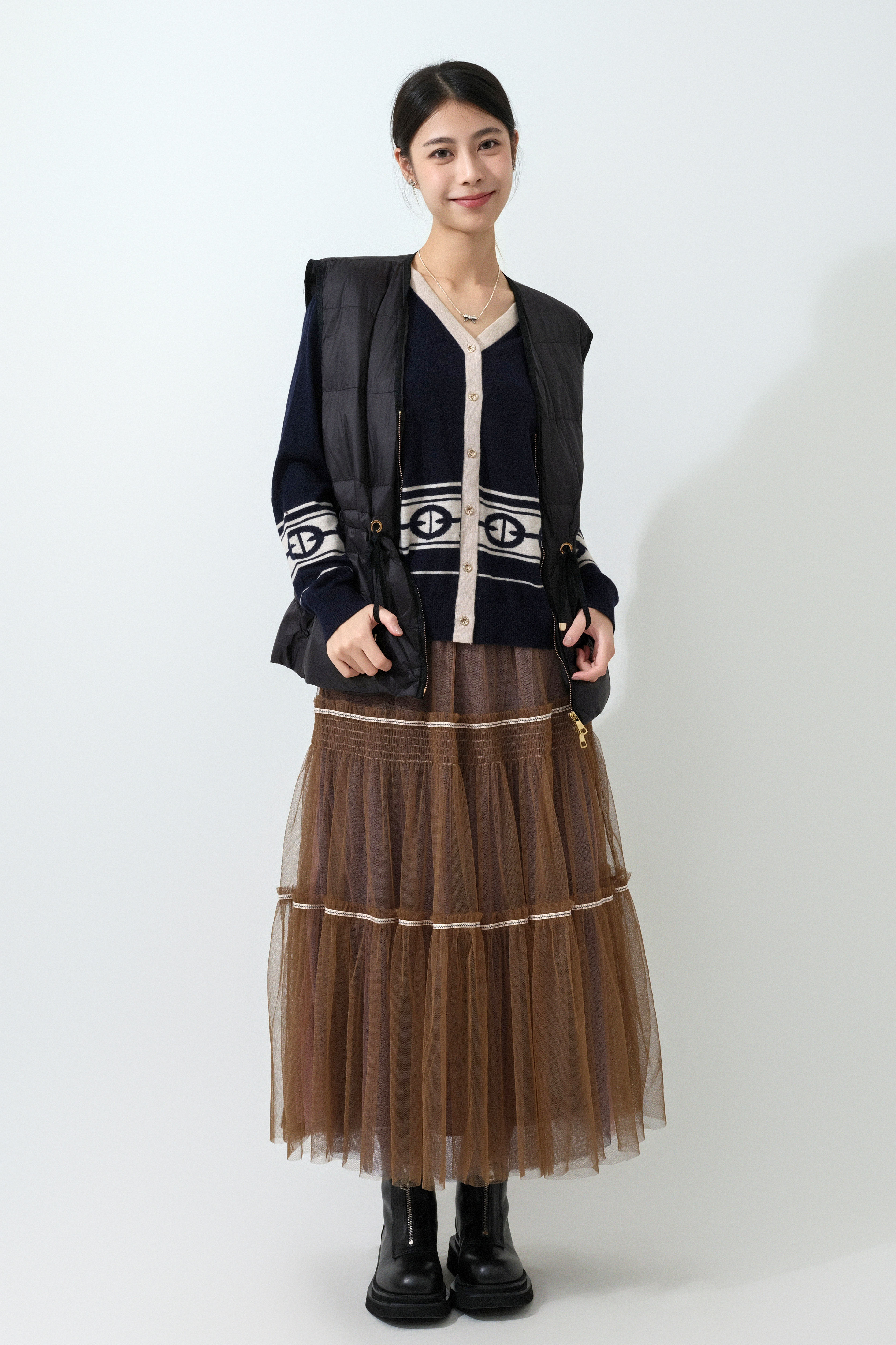 FW25_0232（背心外套＋針織外套＋半截裙）