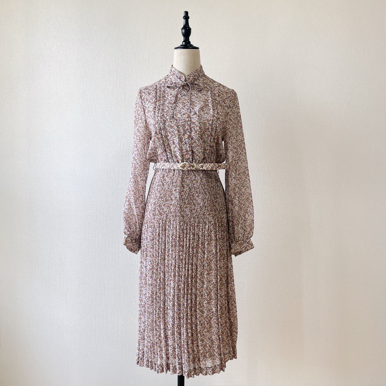 日本製米色小碎花古著連身裙