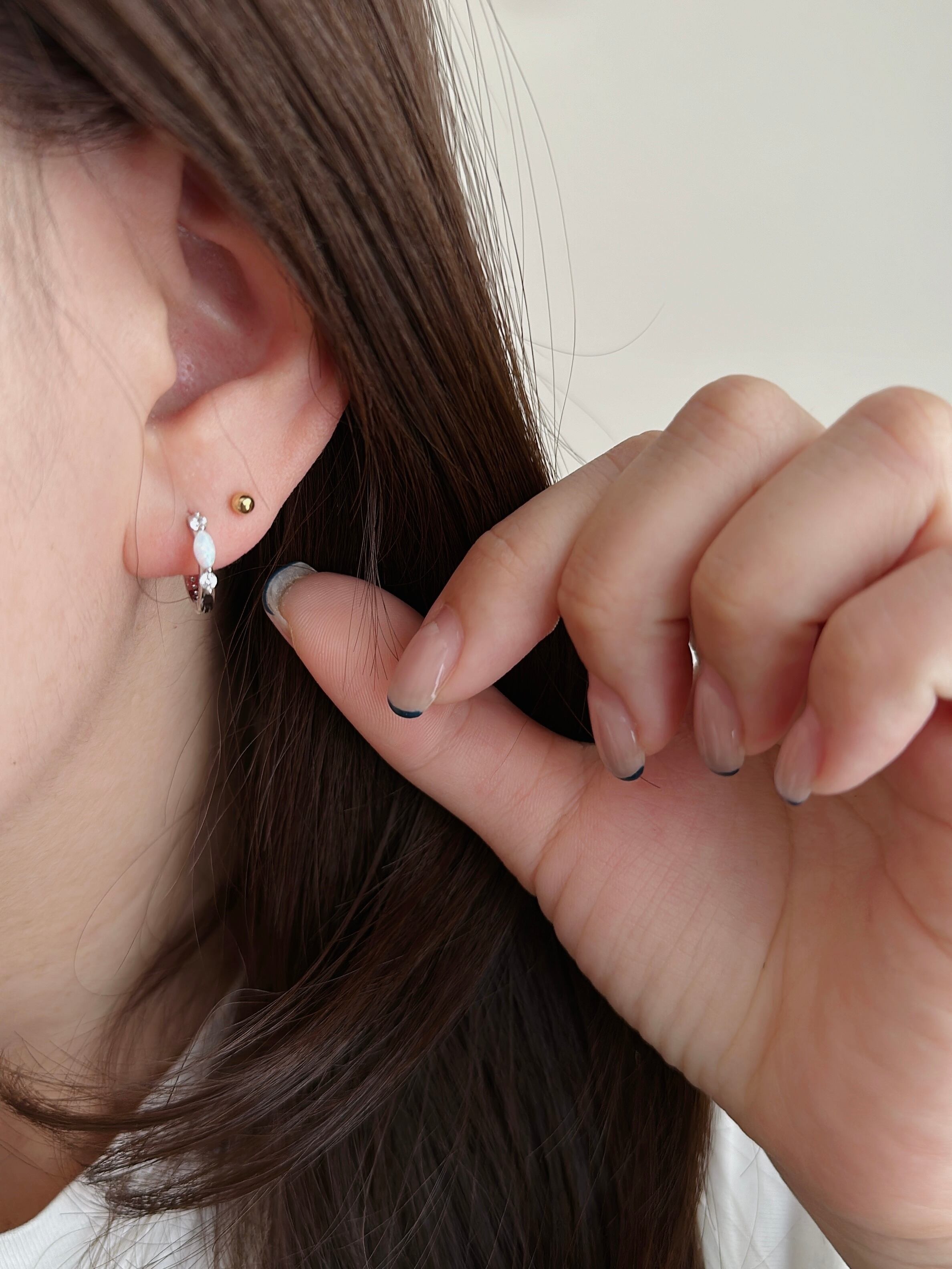 S925 opal hoop pierce