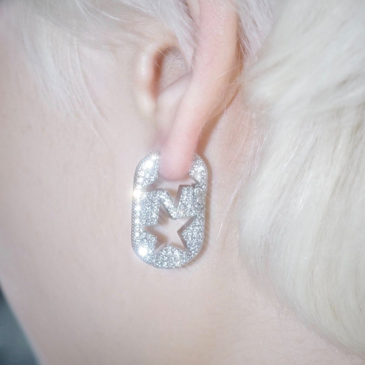 OUS Aurora Star Badge Earrings 極光雙面星閃耳環