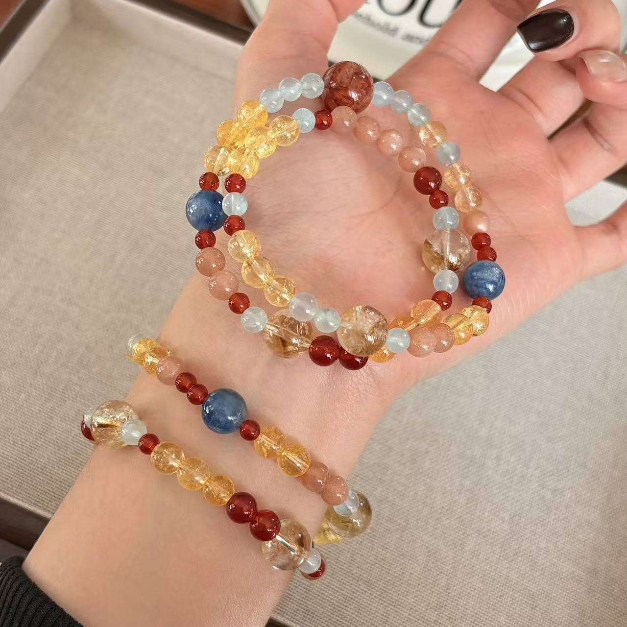 【秋】黃塔晶x海藍寶x紅膠花x紅瑪瑙x藍晶石x太陽石多寶水晶手鍊