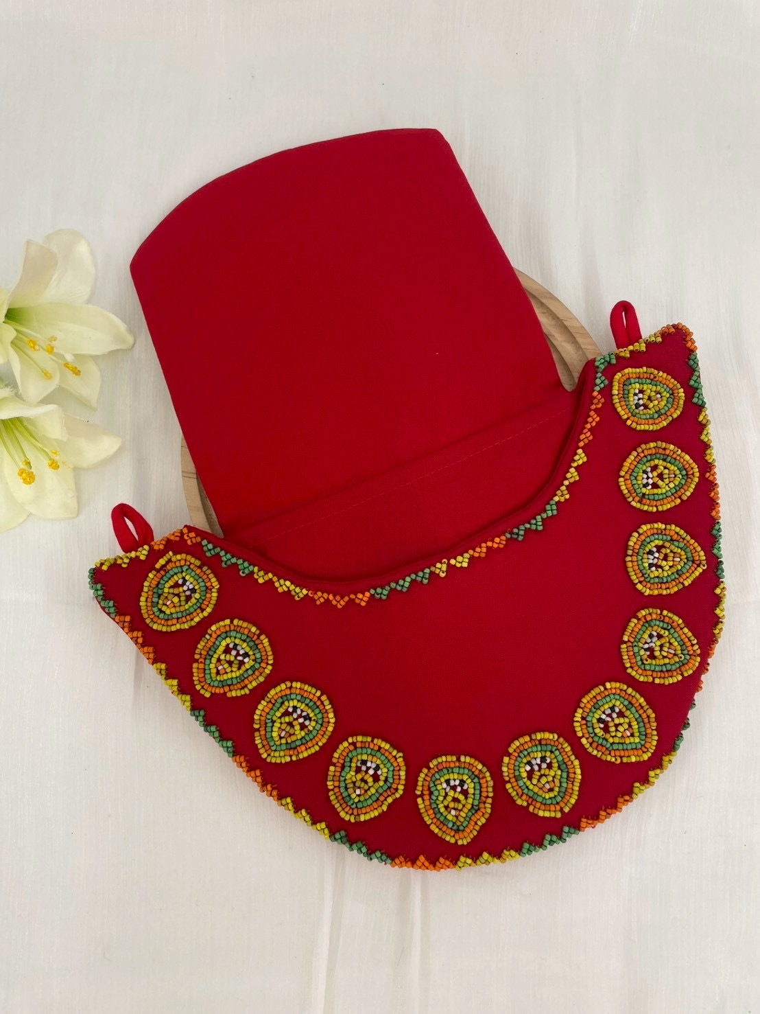 ★ No.28手工珠繡圖騰包深16.5上寬28下寬16.5